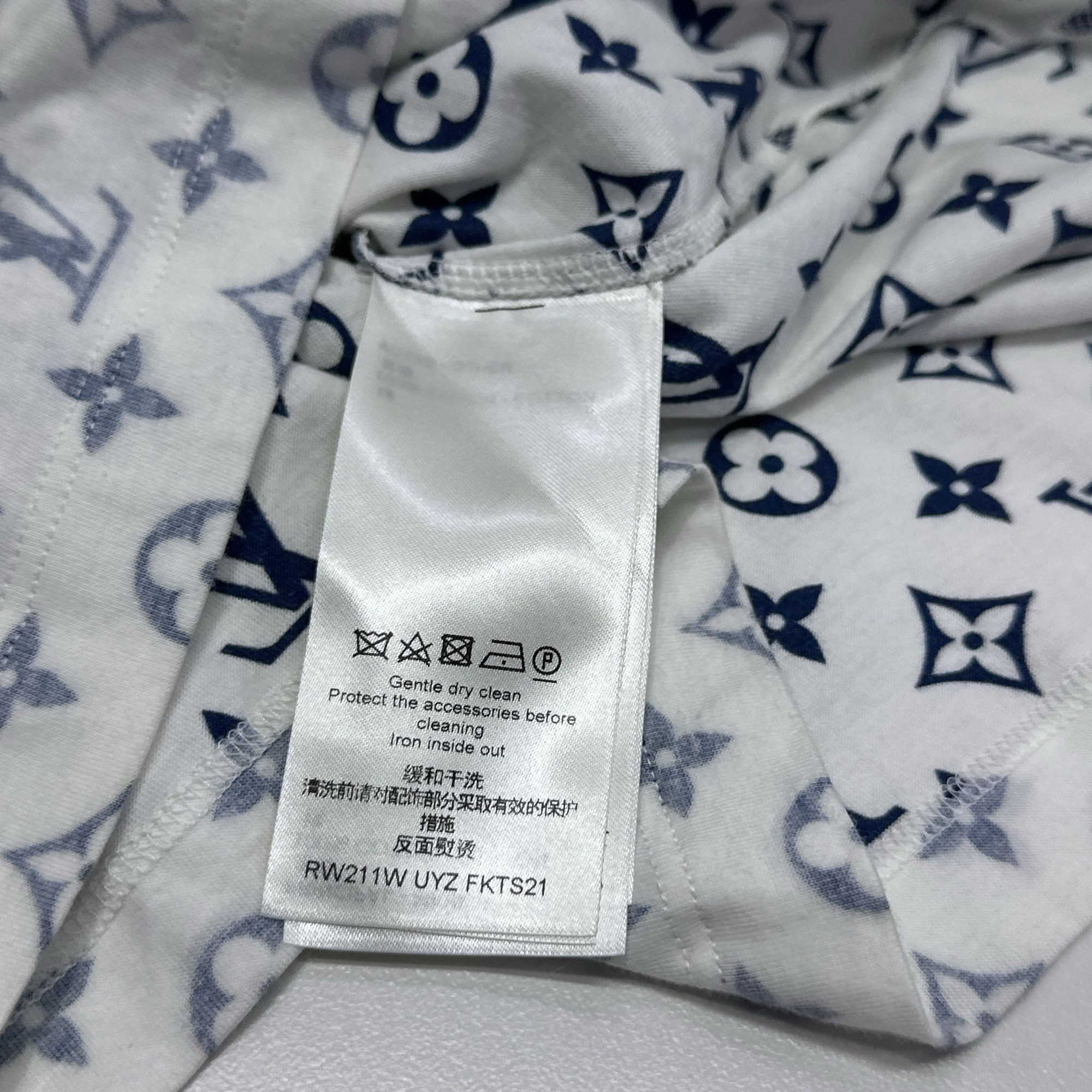 Louis Vuitton Louis Vuitton Monogram Chain T-Shirt M Size US M / EU 48-50 / 2 - 4 Thumbnail