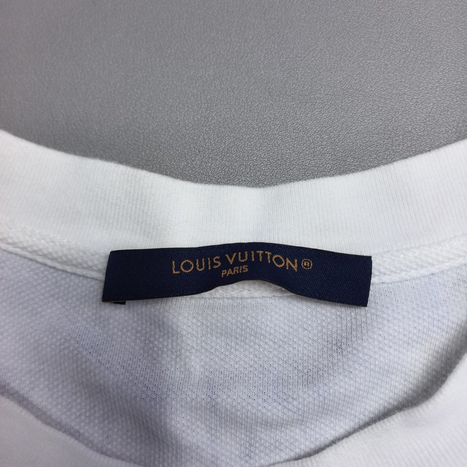 Louis Vuitton Louis Vuitton Blue Landscape Print T-Shirt L Size US L / EU 52-54 / 3 - 3 Thumbnail