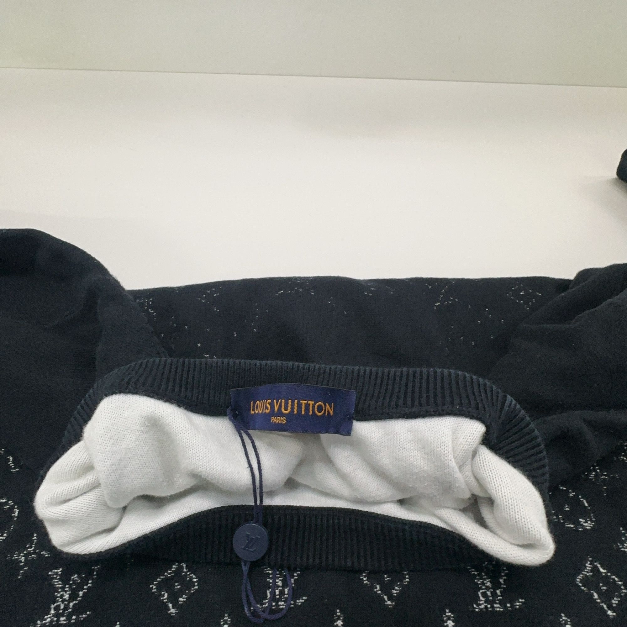 Louis Vuitton Louis Vuitton Monogram Gradient Sweater L Size US L / EU 52-54 / 3 - 5 Thumbnail