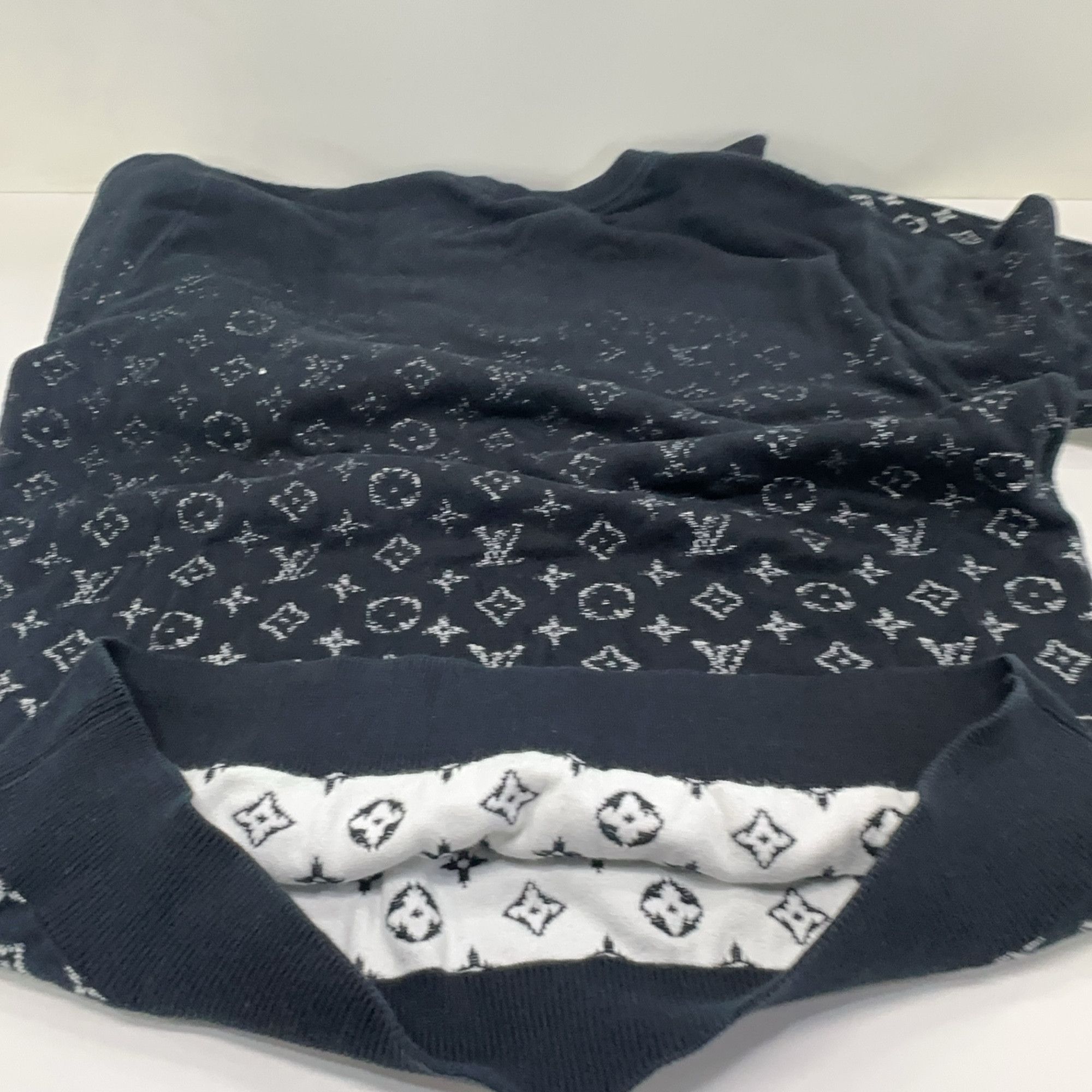 Louis Vuitton Louis Vuitton Monogram Gradient Sweater L Size US L / EU 52-54 / 3 - 8 Thumbnail