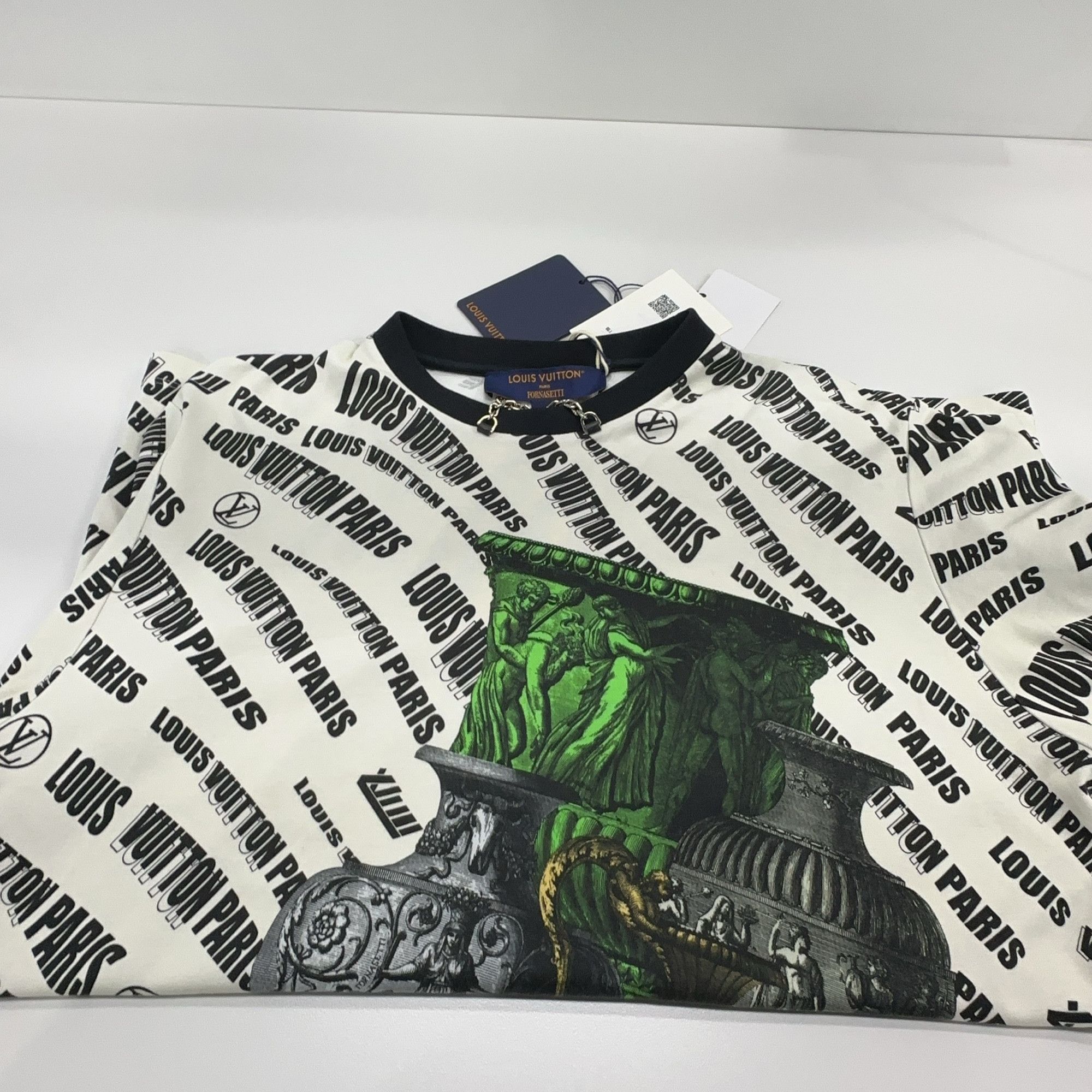 Louis Vuitton Louis Vuitton x Fornasetti Vase Print T-Shirt XL Size XL / US 12-14 / IT 48-50 - 7 Thumbnail