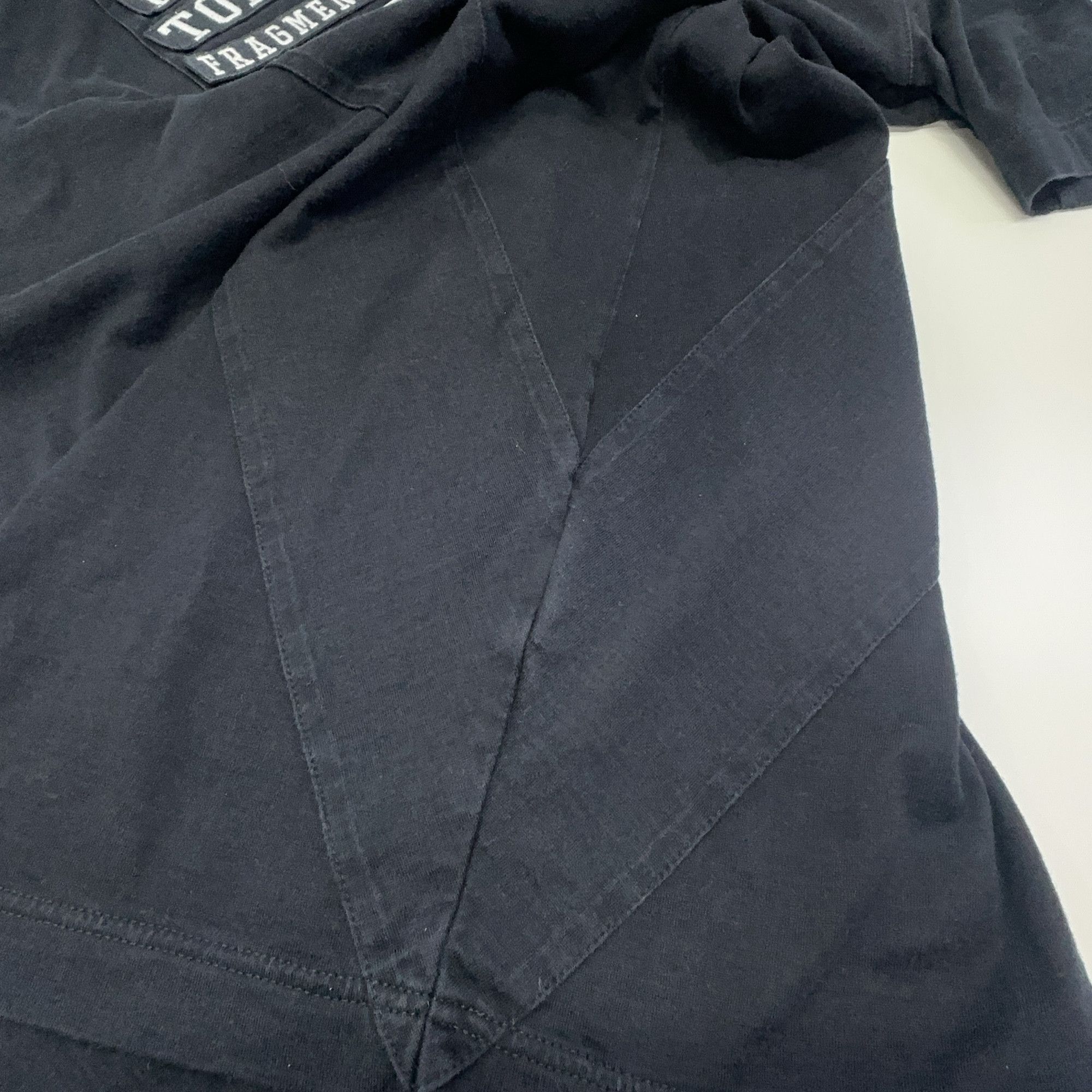 Louis Vuitton Louis Vuitton x Fragment Bolt Logo T-Shirt XXL Size US XXL / EU 58 / 5 - 9 Thumbnail