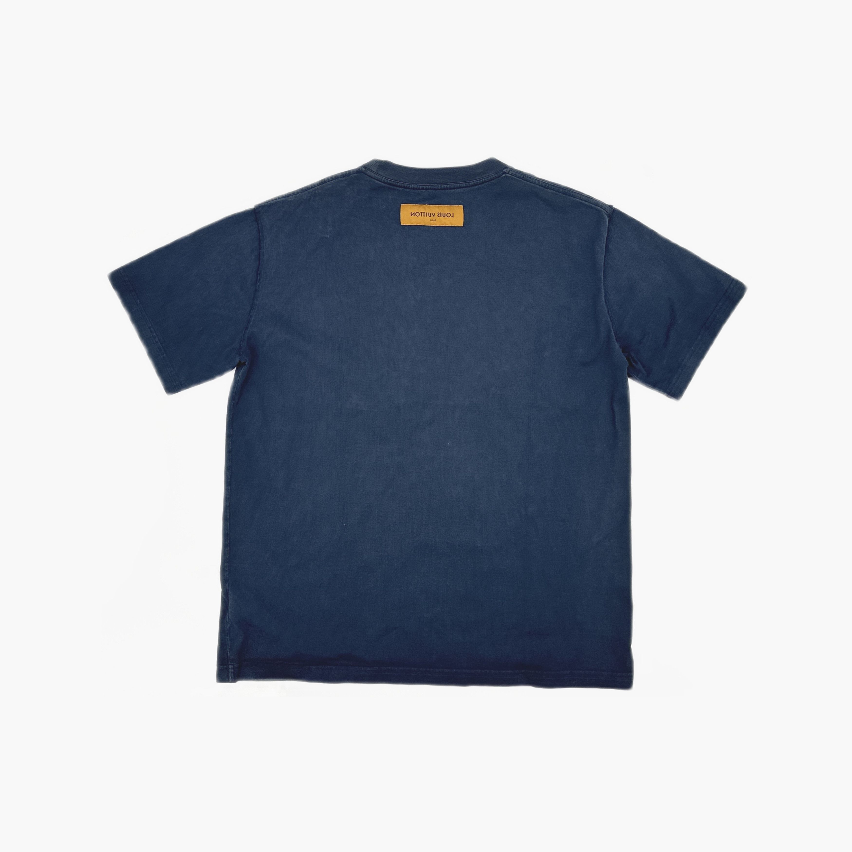 Louis Vuitton Louis Vuitton Embossed Logo T-Shirt XL Size US XL / EU 56 / 4 - 2 Thumbnail