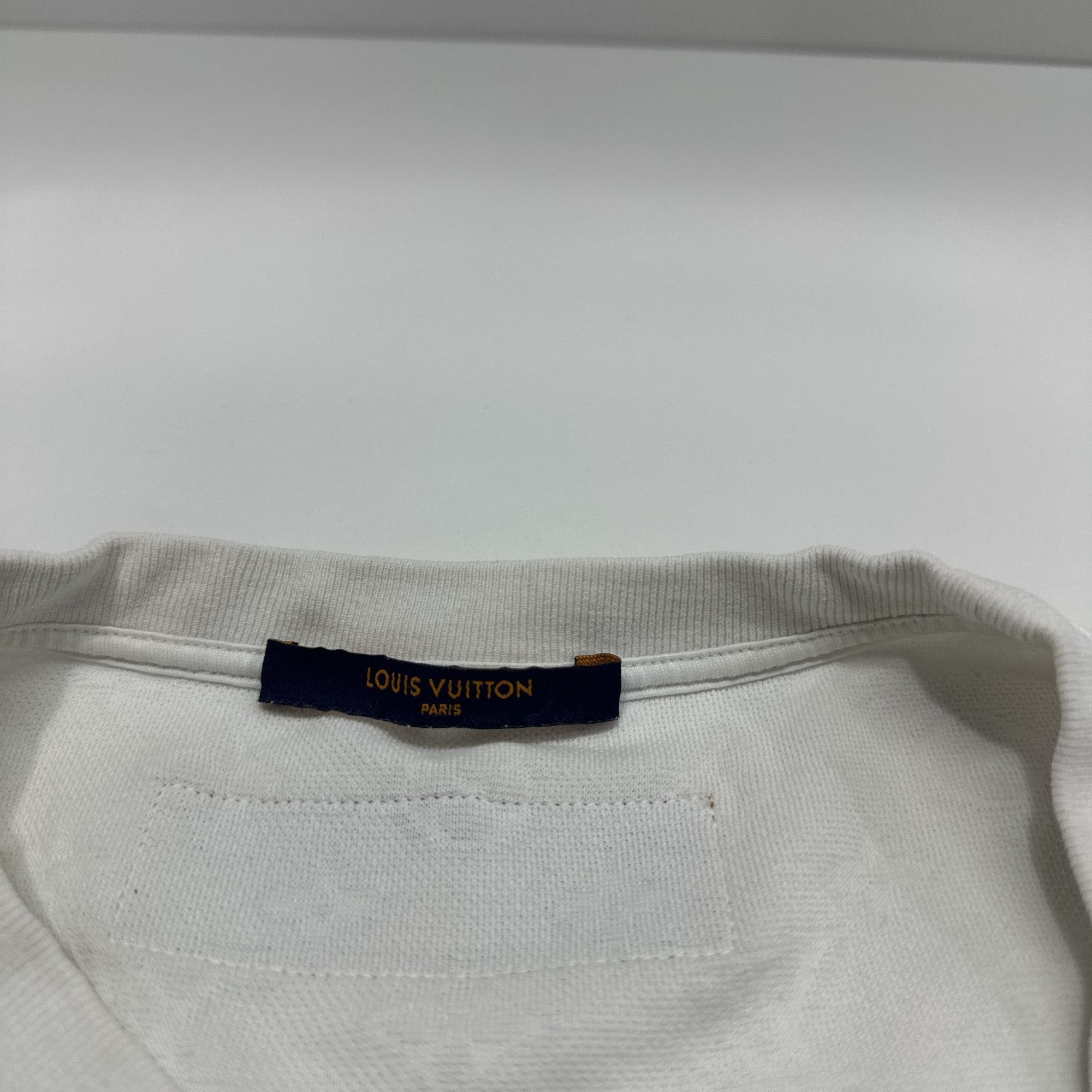 Louis Vuitton Louis Vuitton Beaded Monogram Animal T-Shirt Size L Size US L / EU 52-54 / 3 - 3 Thumbnail