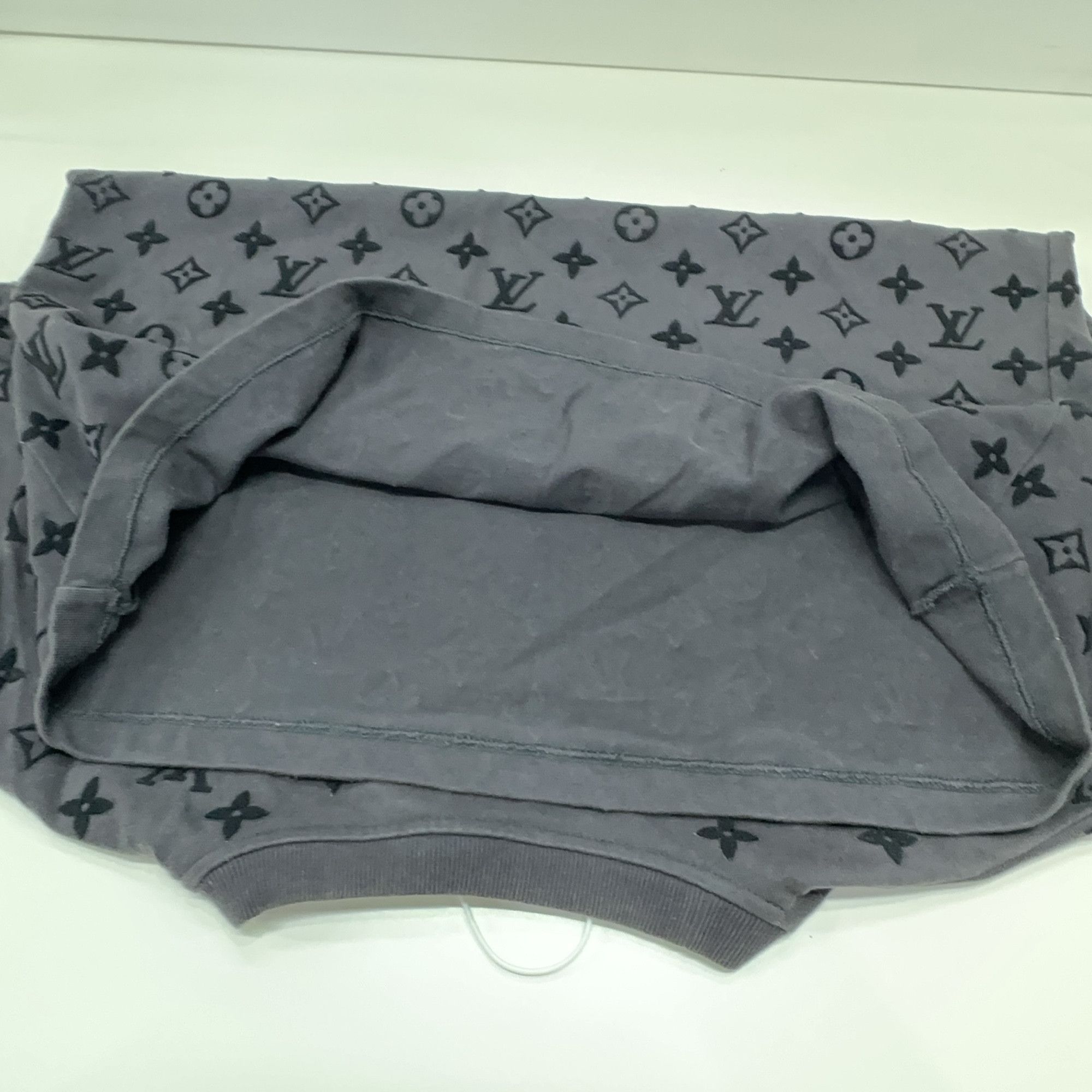 Louis Vuitton Louis Vuitton Monogram All Over T-Shirt XL Size US XL / EU 56 / 4 - 10 Thumbnail