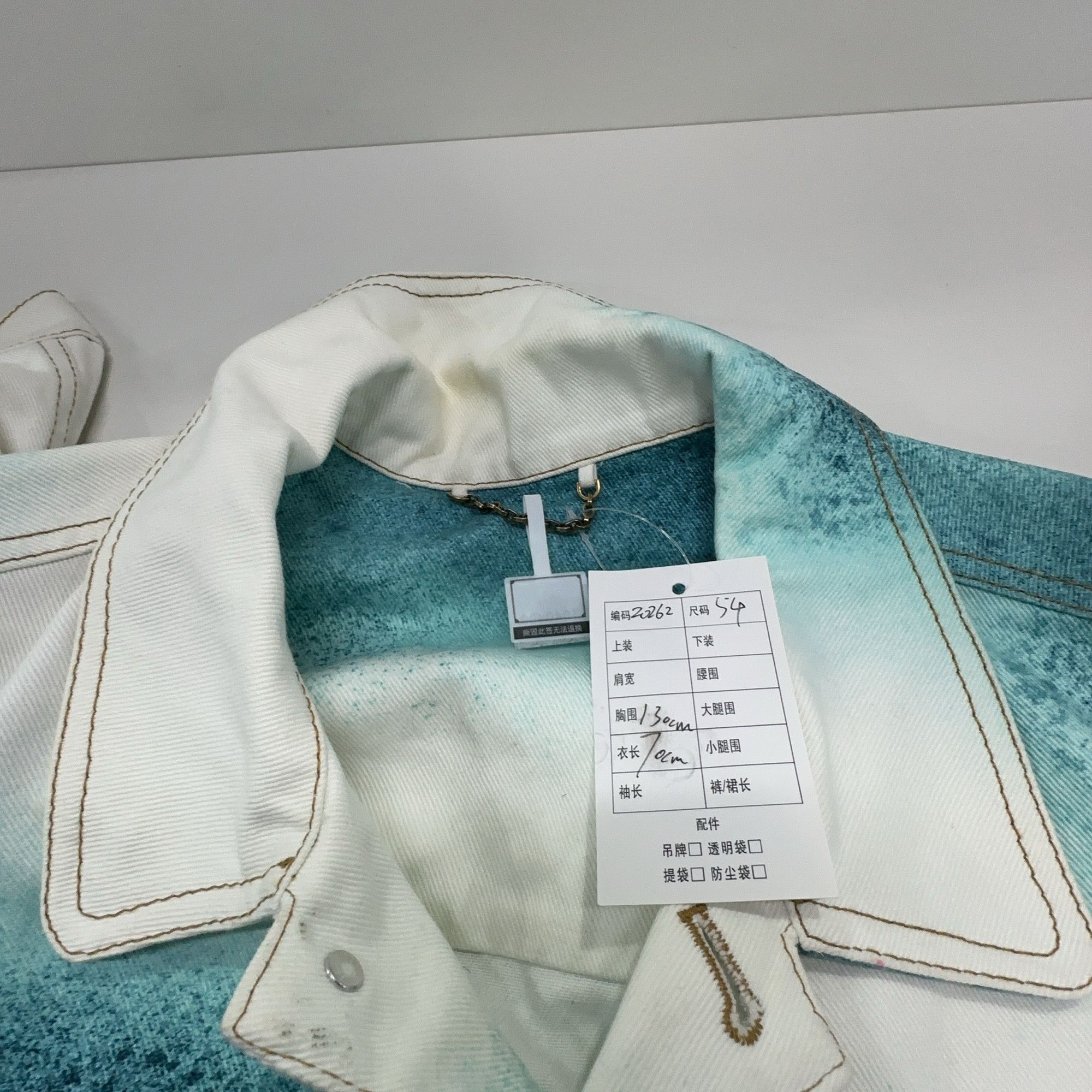 Louis Vuitton Louis Vuitton Spray Paint Denim Jacket 54 Size US L / EU 52-54 / 3 - 5 Thumbnail