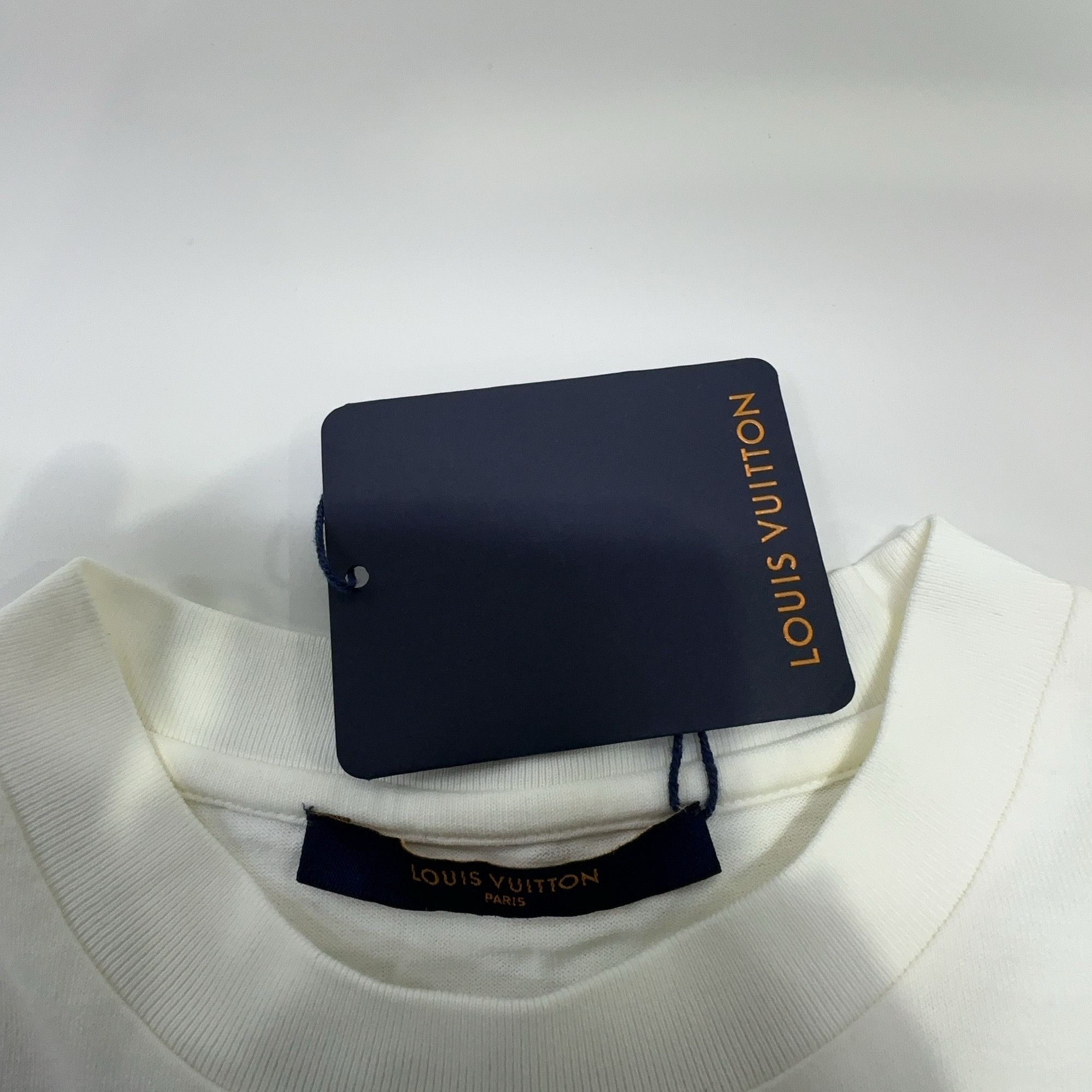 Louis Vuitton Louis Vuitton Stitch Logo Embroidery T-Shirt XS Size US XS / EU 42 / 0 - 3 Thumbnail