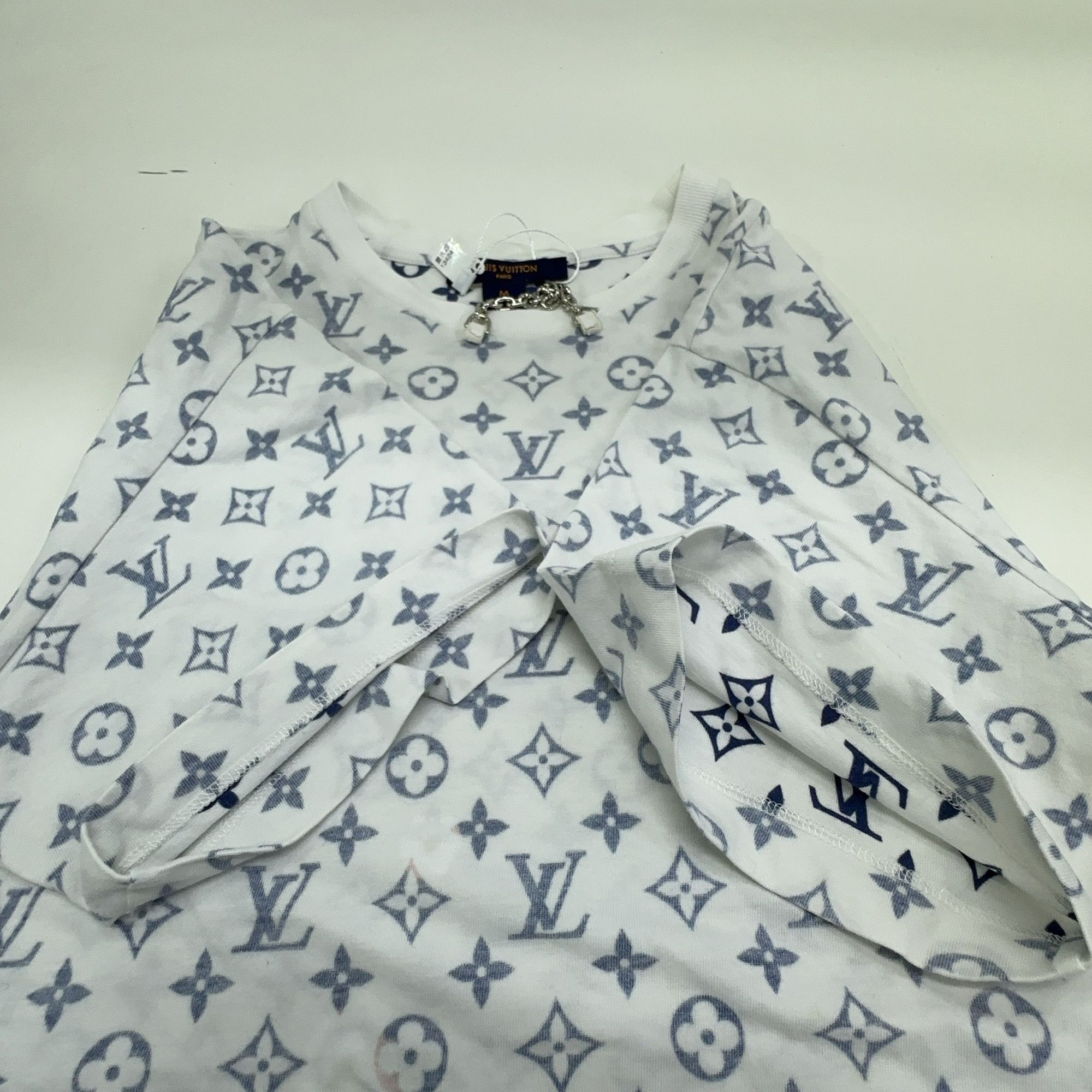Louis Vuitton Louis Vuitton Monogram Chain T-Shirt M Size US M / EU 48-50 / 2 - 7 Thumbnail