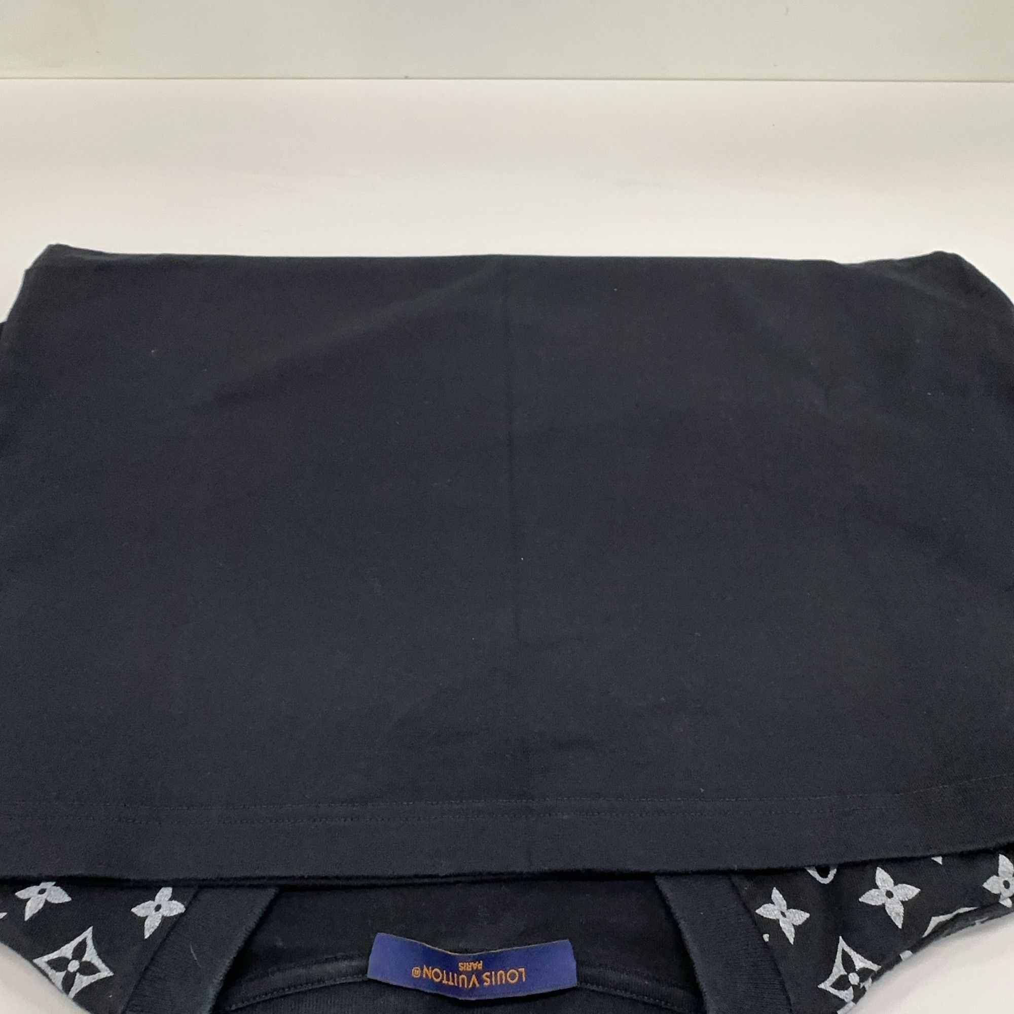 Louis Vuitton Louis Vuitton Gradient Monogram T-Shirt Size M Size US M / EU 48-50 / 2 - 11 Thumbnail
