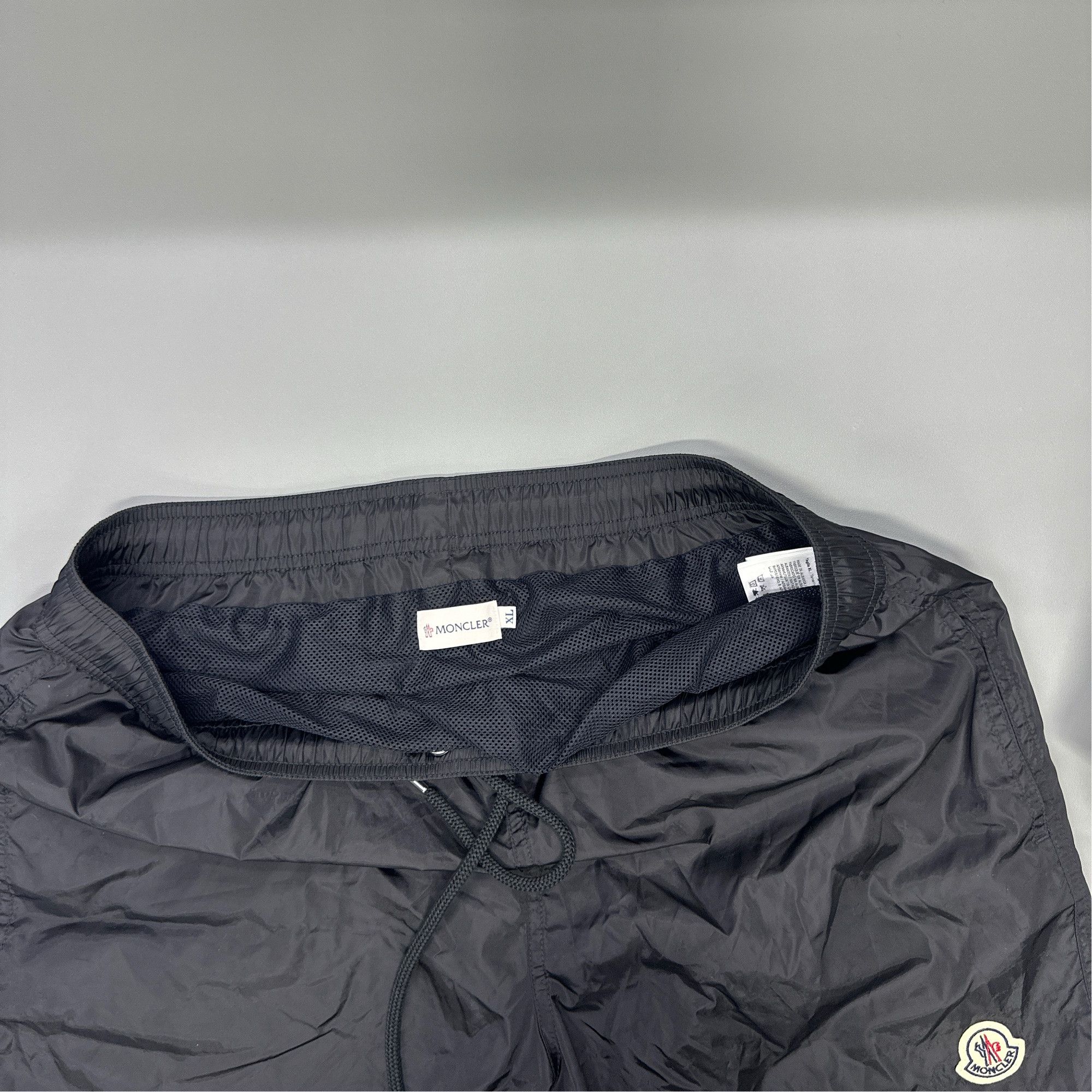 Moncler Moncler Logo Patch Drawstring Shorts XL Size US 36 / EU 52 - 7 Thumbnail
