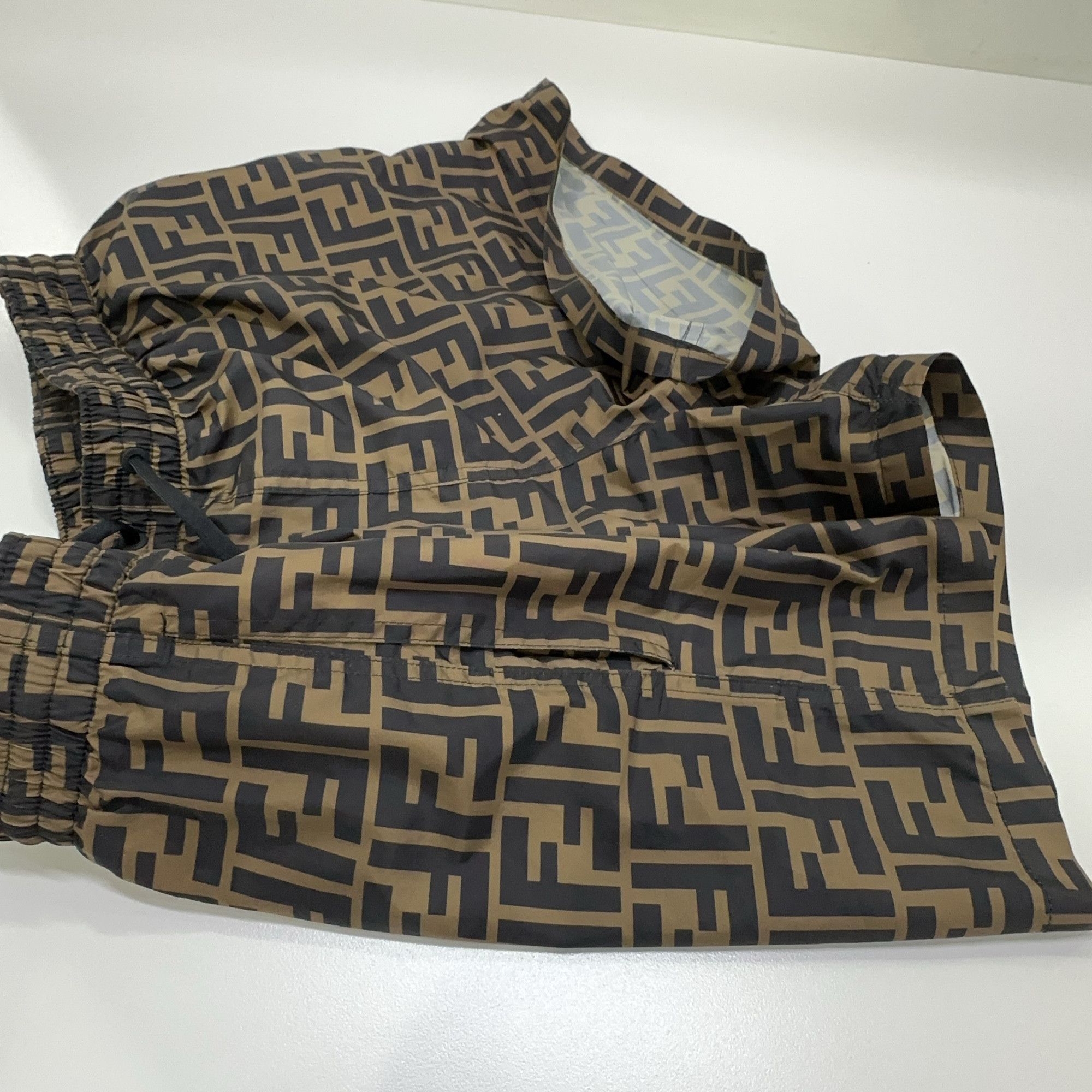 Fendi Fendi FF Logo Monogram Shorts Size 44 Size US 28 / EU 44 - 11 Thumbnail