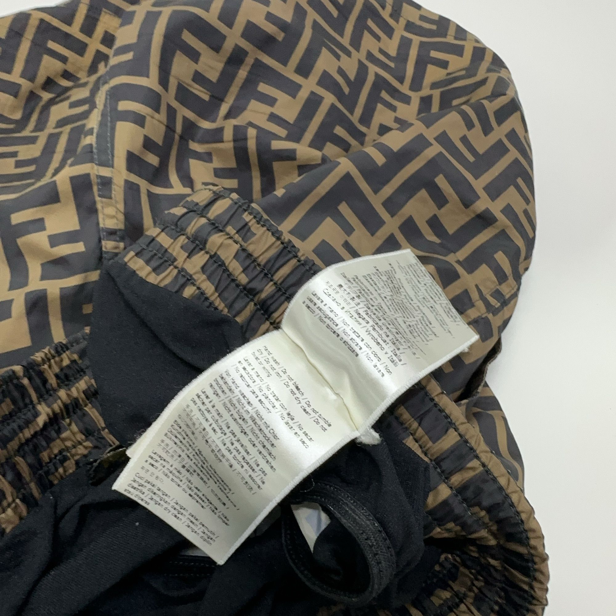 Fendi Fendi FF Logo Monogram Shorts Size 44 Size US 28 / EU 44 - 4 Thumbnail