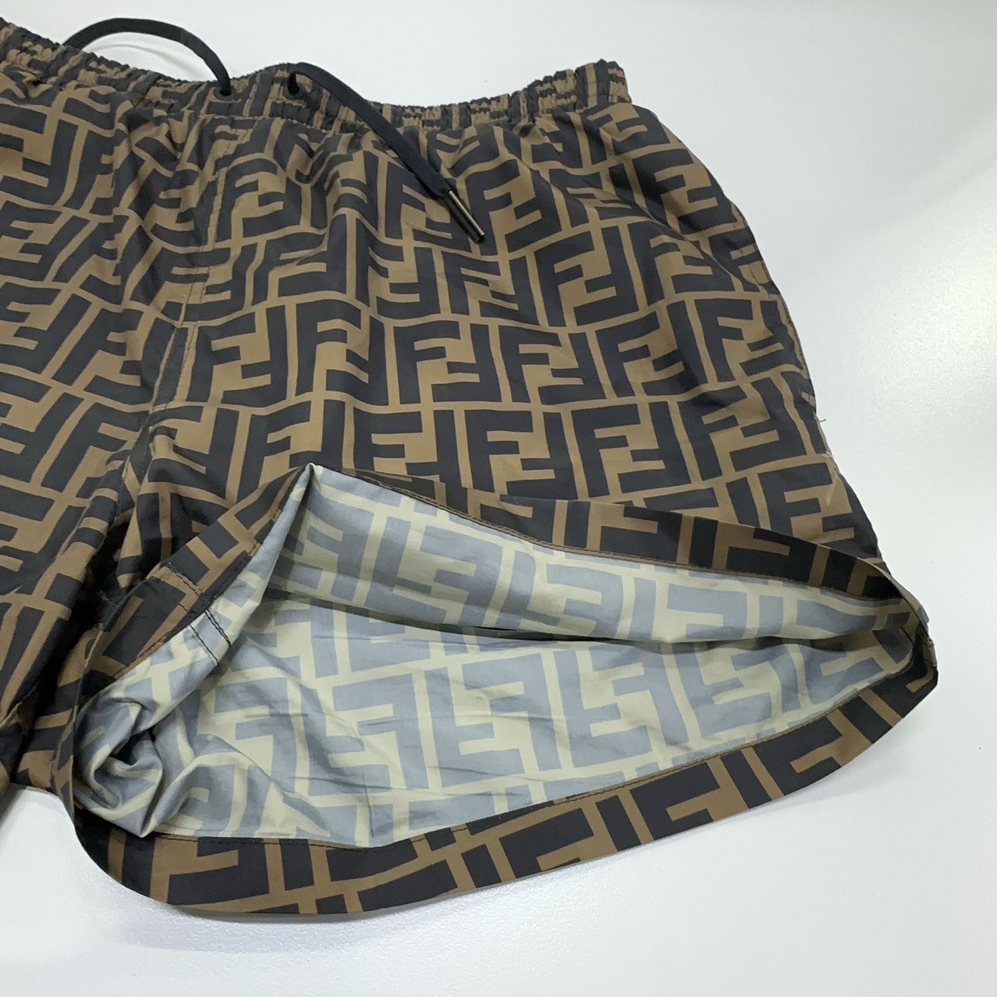 Fendi Fendi FF Logo Monogram Shorts Size 44 Size US 28 / EU 44 - 9 Thumbnail