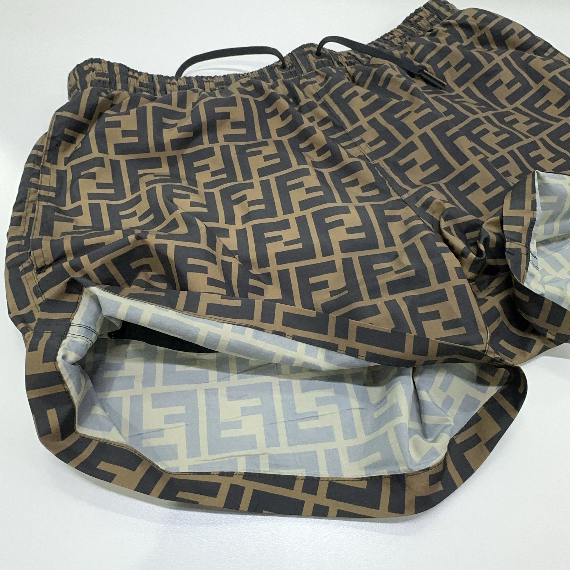 Fendi Fendi FF Logo Monogram Shorts Size 44 Size US 28 / EU 44 - 10 Thumbnail