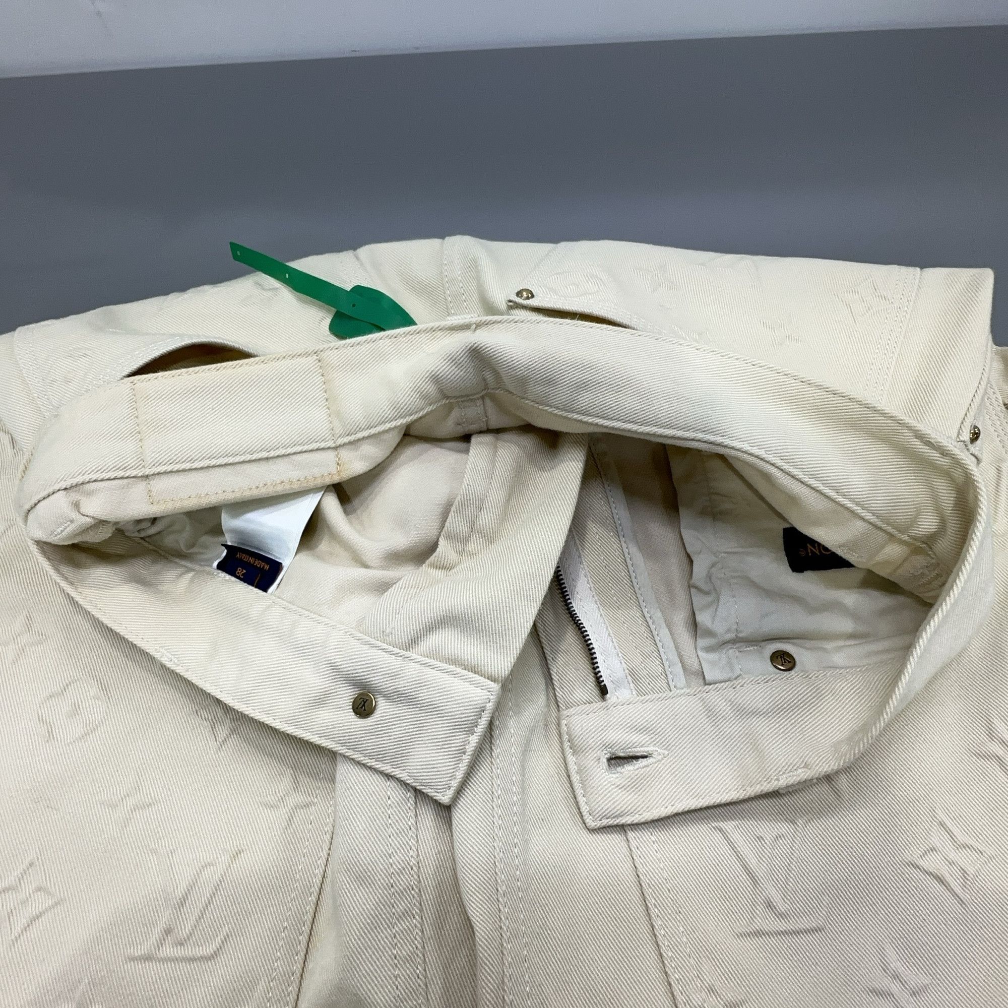 Louis Vuitton Louis Vuitton Monogram Embossed Carpenter Pants 28 Size US 28 / EU 44 - 5 Thumbnail