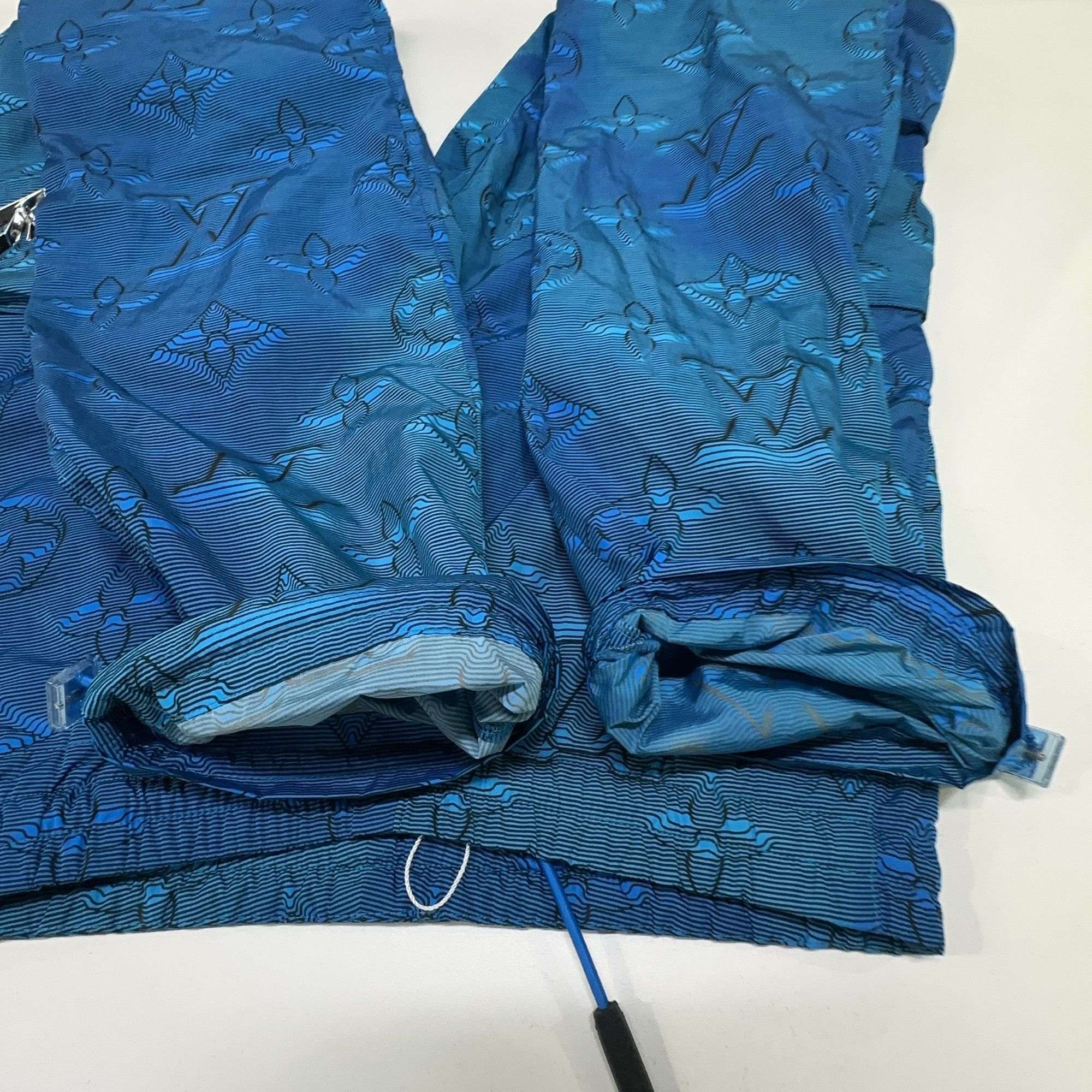 Louis Vuitton Louis Vuitton Monogram Technical Cargo Pants 36 Size US 36 / EU 52 - 6 Thumbnail
