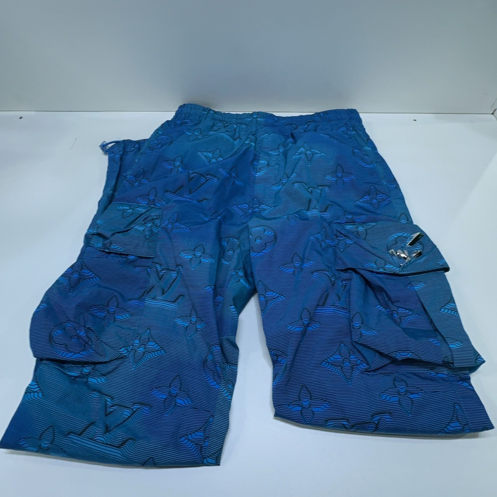 Louis Vuitton Louis Vuitton Monogram Technical Cargo Pants 36 Size US 36 / EU 52 - 9 Thumbnail