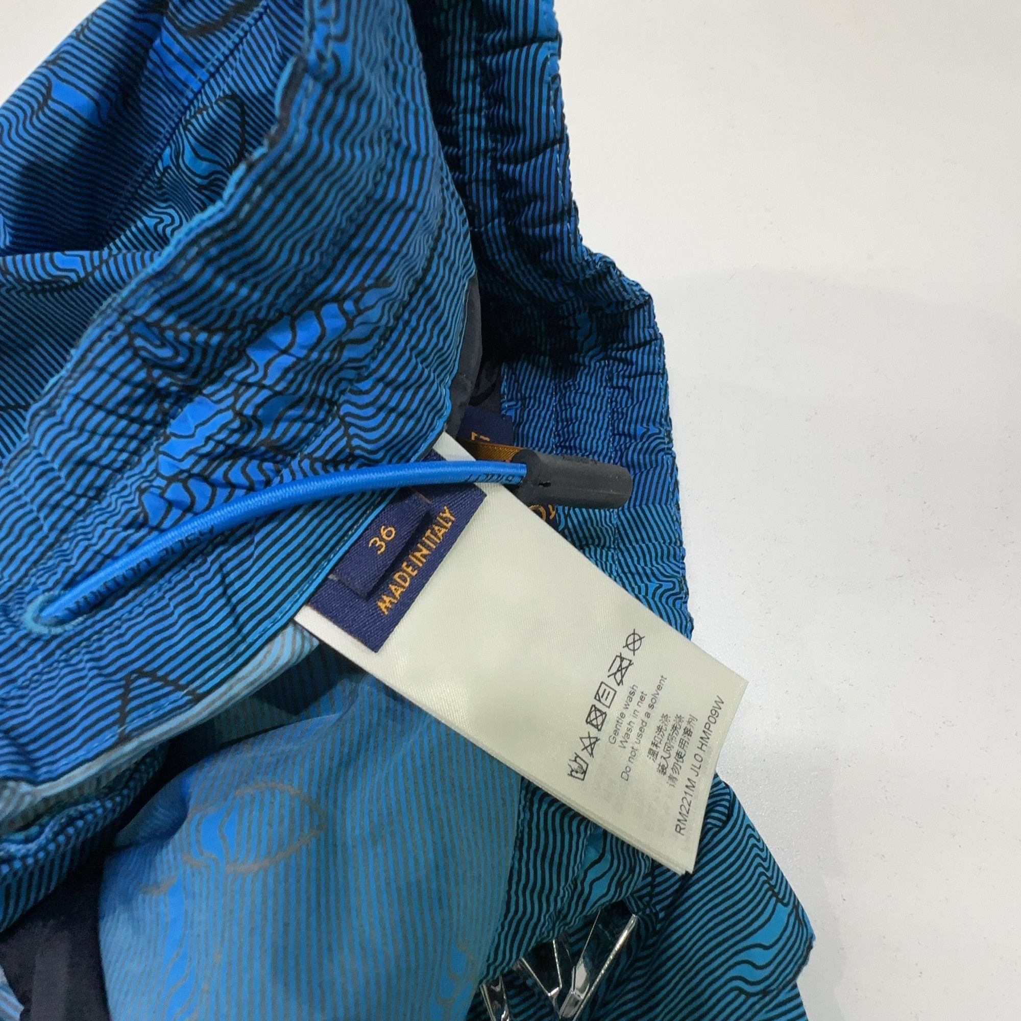 Louis Vuitton Louis Vuitton Monogram Technical Cargo Pants 36 Size US 36 / EU 52 - 4 Thumbnail