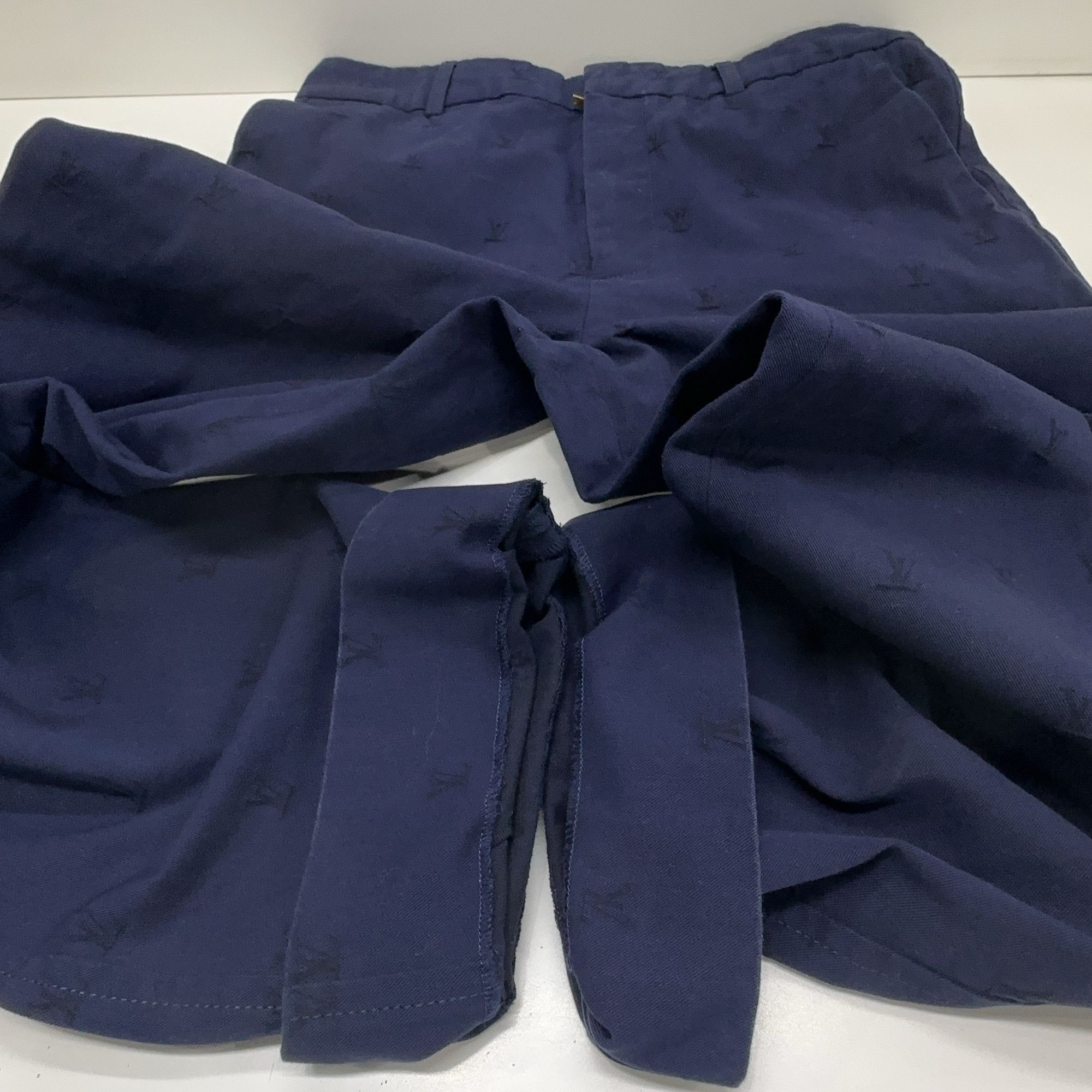 Louis Vuitton Louis Vuitton Monogram Casual Pants Size 32 Size US 32 / EU 48 - 6 Thumbnail