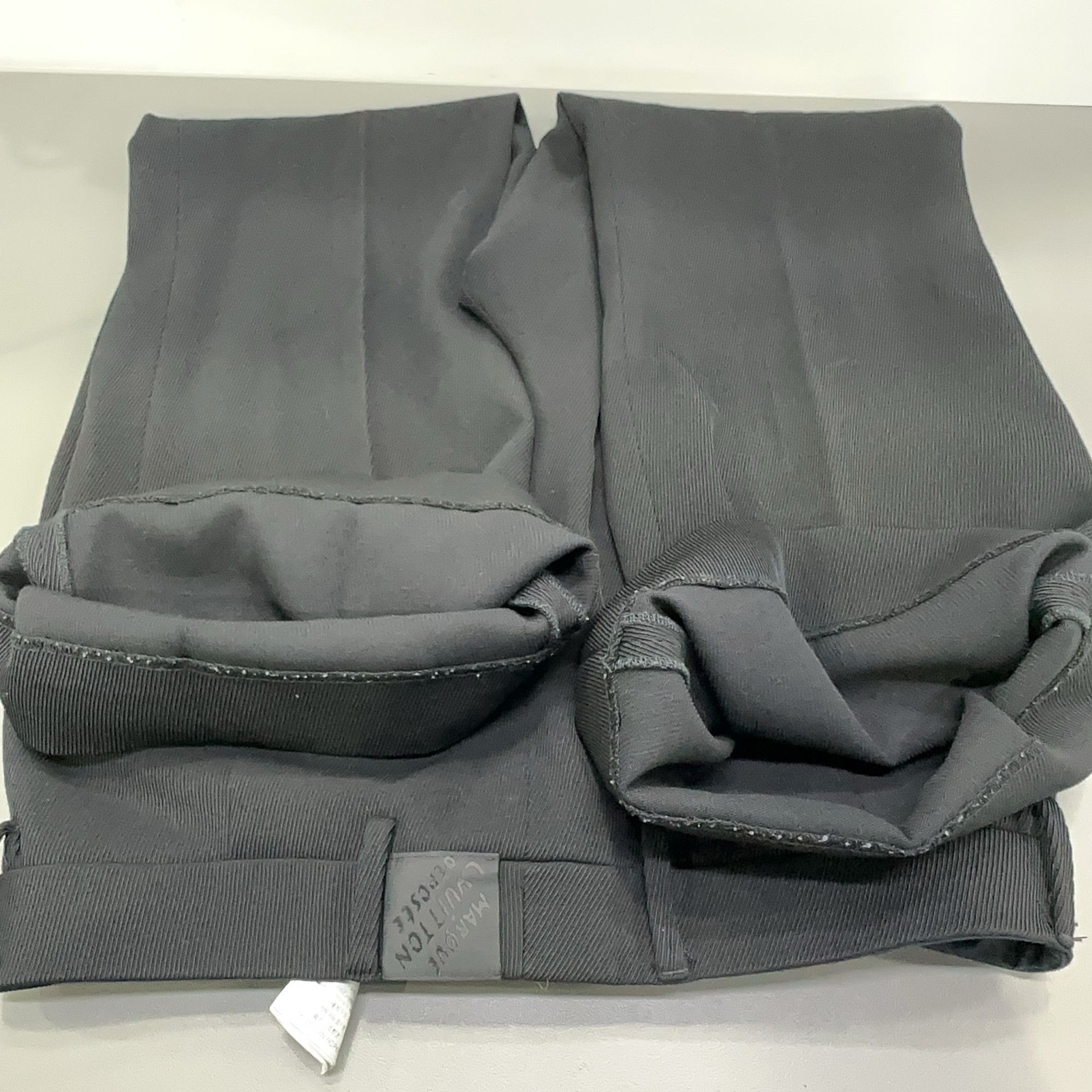 Louis Vuitton Louis Vuitton Black Textured Casual Pants 50 Size US 34 / EU 50 - 6 Thumbnail