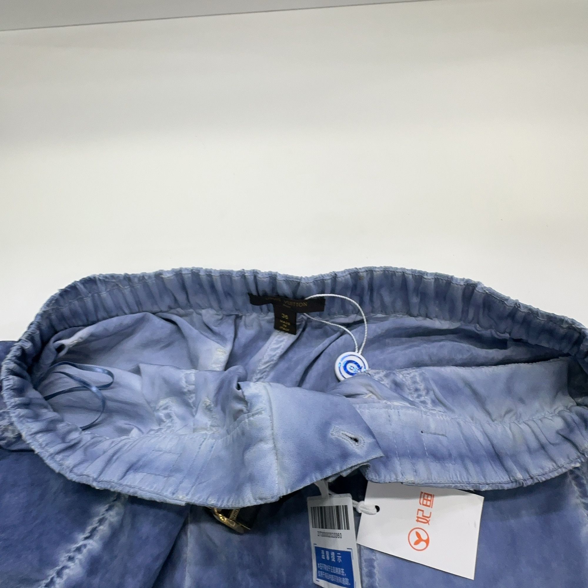 Louis Vuitton Louis Vuitton Acid Wash Belted Shorts 36 Size 26" / US 2 / IT 38 - 5 Thumbnail