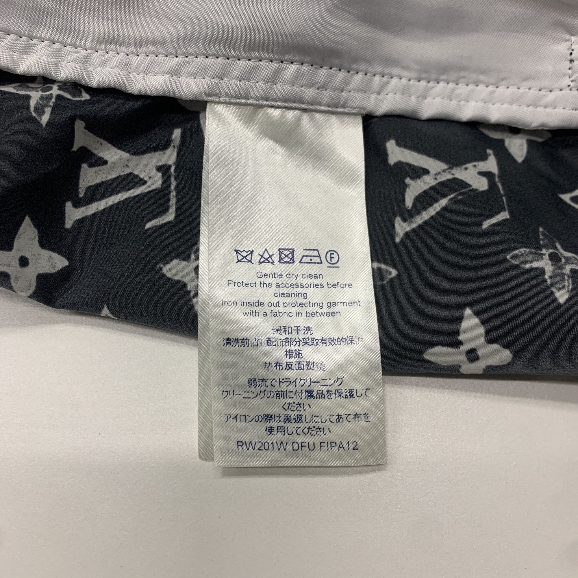 Louis Vuitton Louis Vuitton Monogram Nylon Shorts Size 36 Size 26" / US 2 / IT 38 - 3 Thumbnail