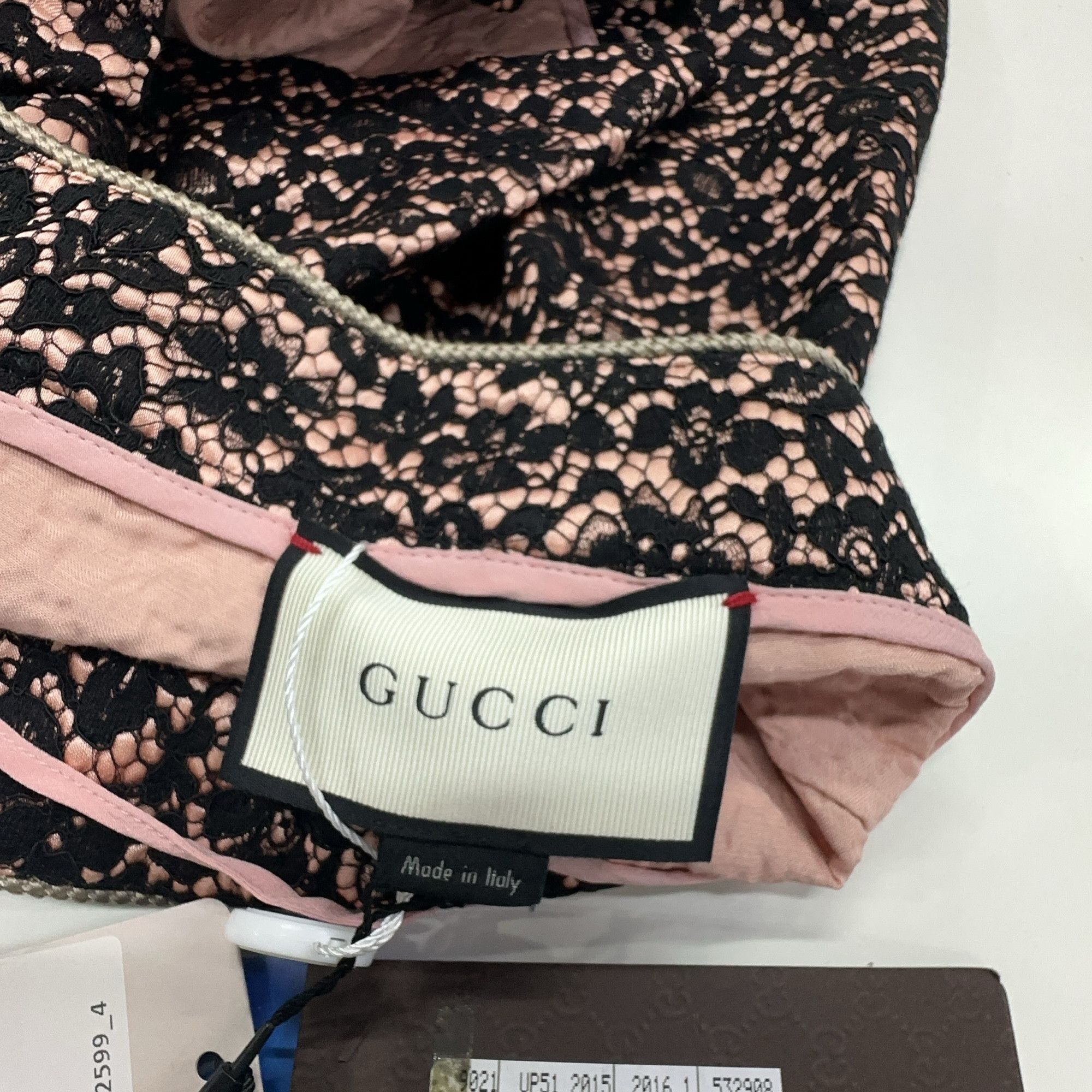 Gucci Gucci Floral Lace Shorts Size 42 Size 28" / US 6 / IT 42 - 4 Thumbnail