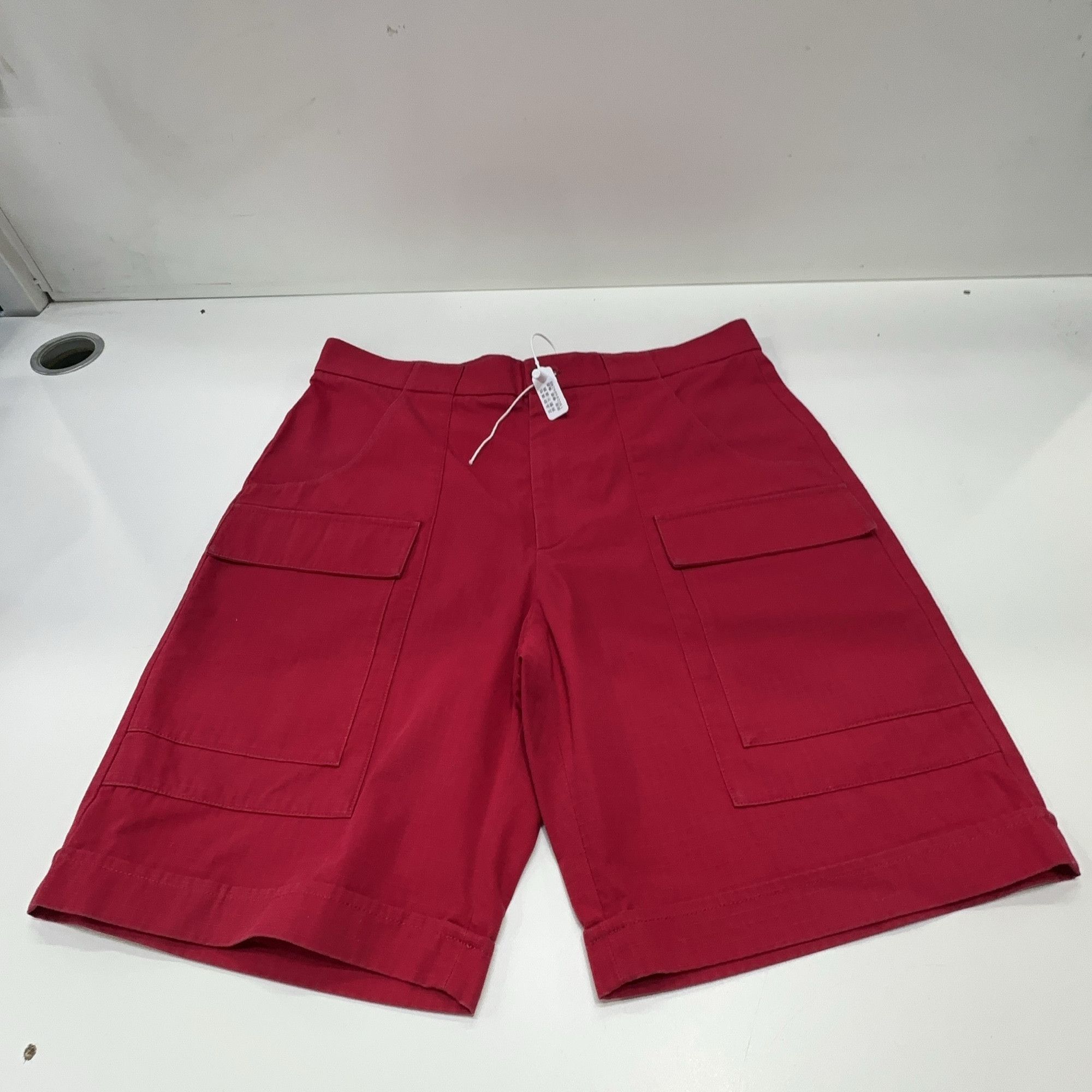 Gucci Gucci x The North Face Red Logo Shorts US 30 Size US 30 / EU 46 - 7 Thumbnail