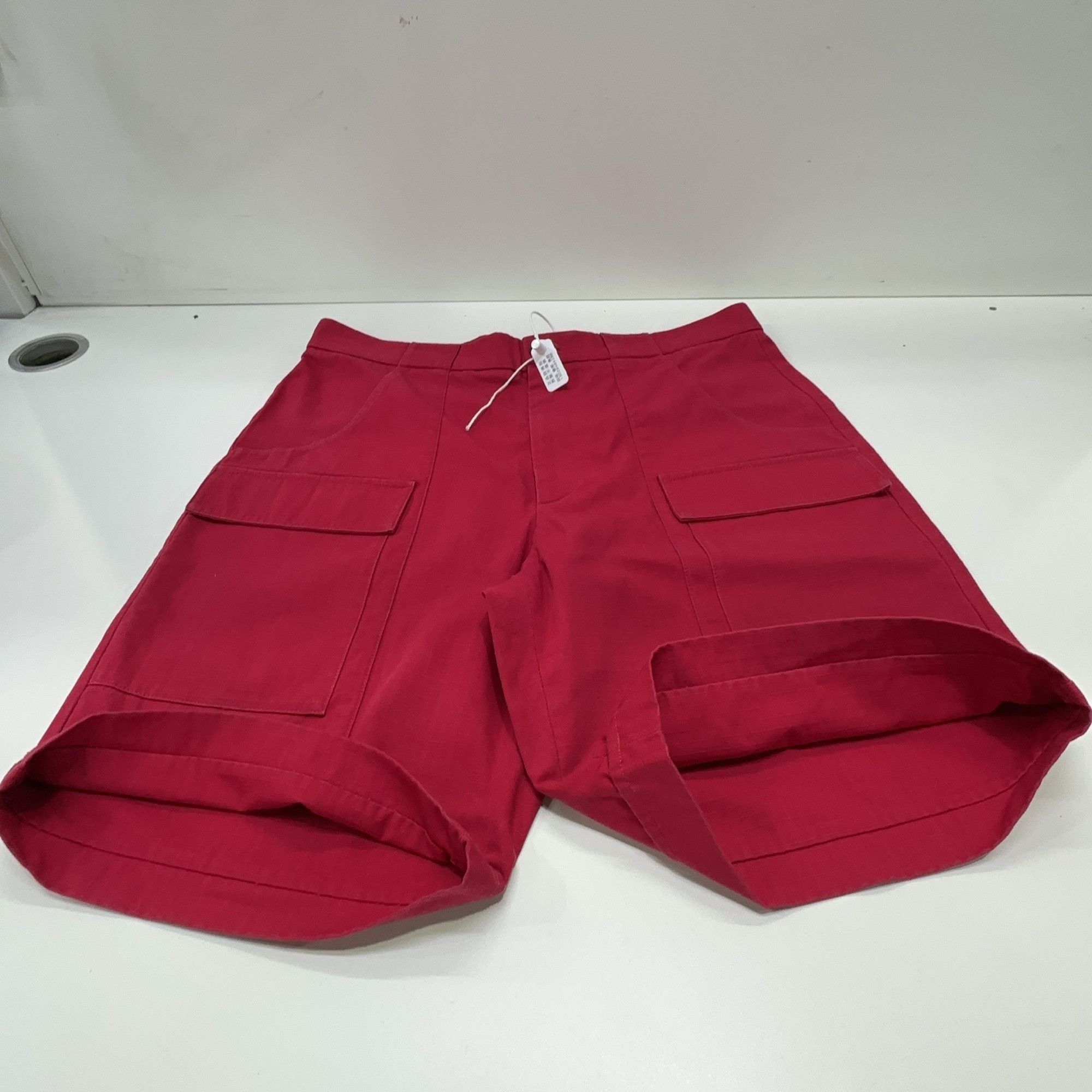 Gucci Gucci x The North Face Red Logo Shorts US 30 Size US 30 / EU 46 - 8 Thumbnail