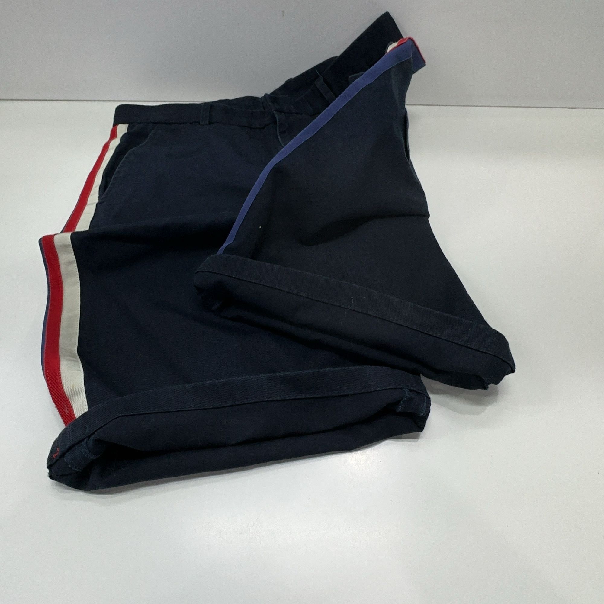 Gucci Gucci Striped Side Tape Shorts Size 32 Size US 32 / EU 48 - 8 Thumbnail