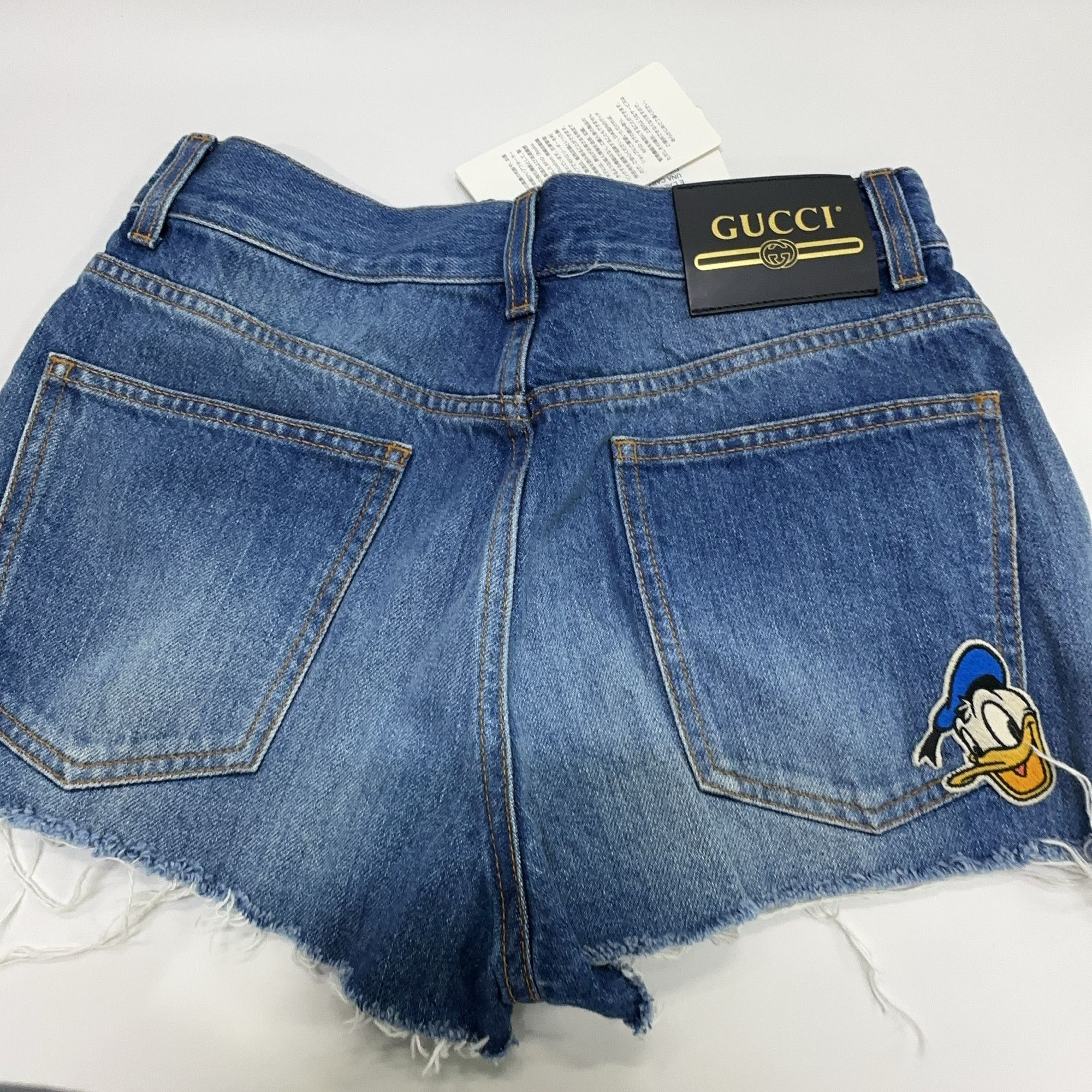 Gucci Gucci x Disney Donald Duck Denim Shorts 25 Size 25" / US 0 / IT 36 - 7 Thumbnail