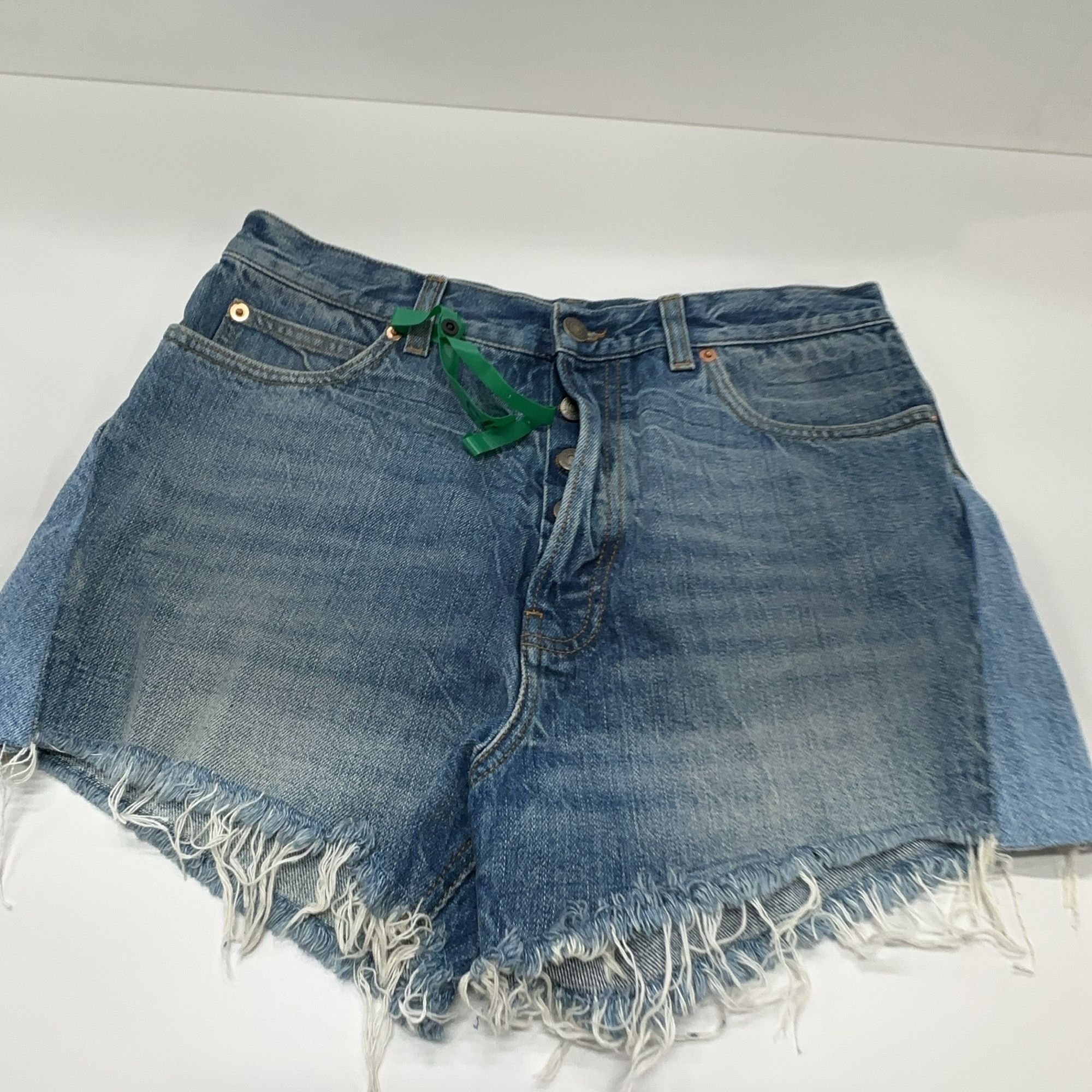 Gucci Gucci Fringed Hem Denim Shorts Size 32 Size US 32 / EU 48 - 7 Thumbnail