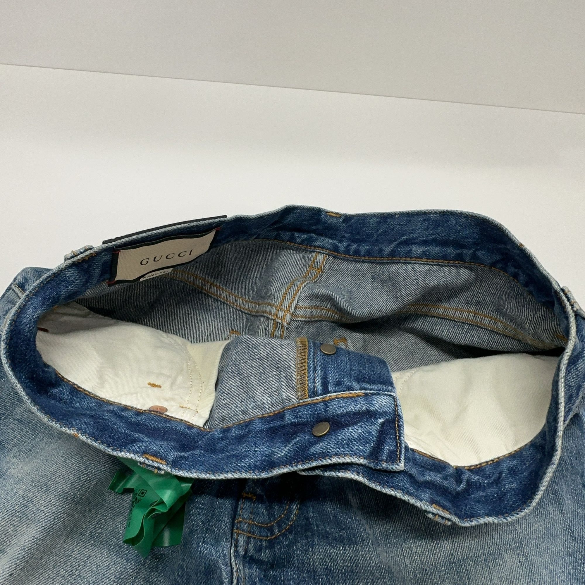 Gucci Gucci Fringed Hem Denim Shorts Size 32 Size US 32 / EU 48 - 6 Thumbnail