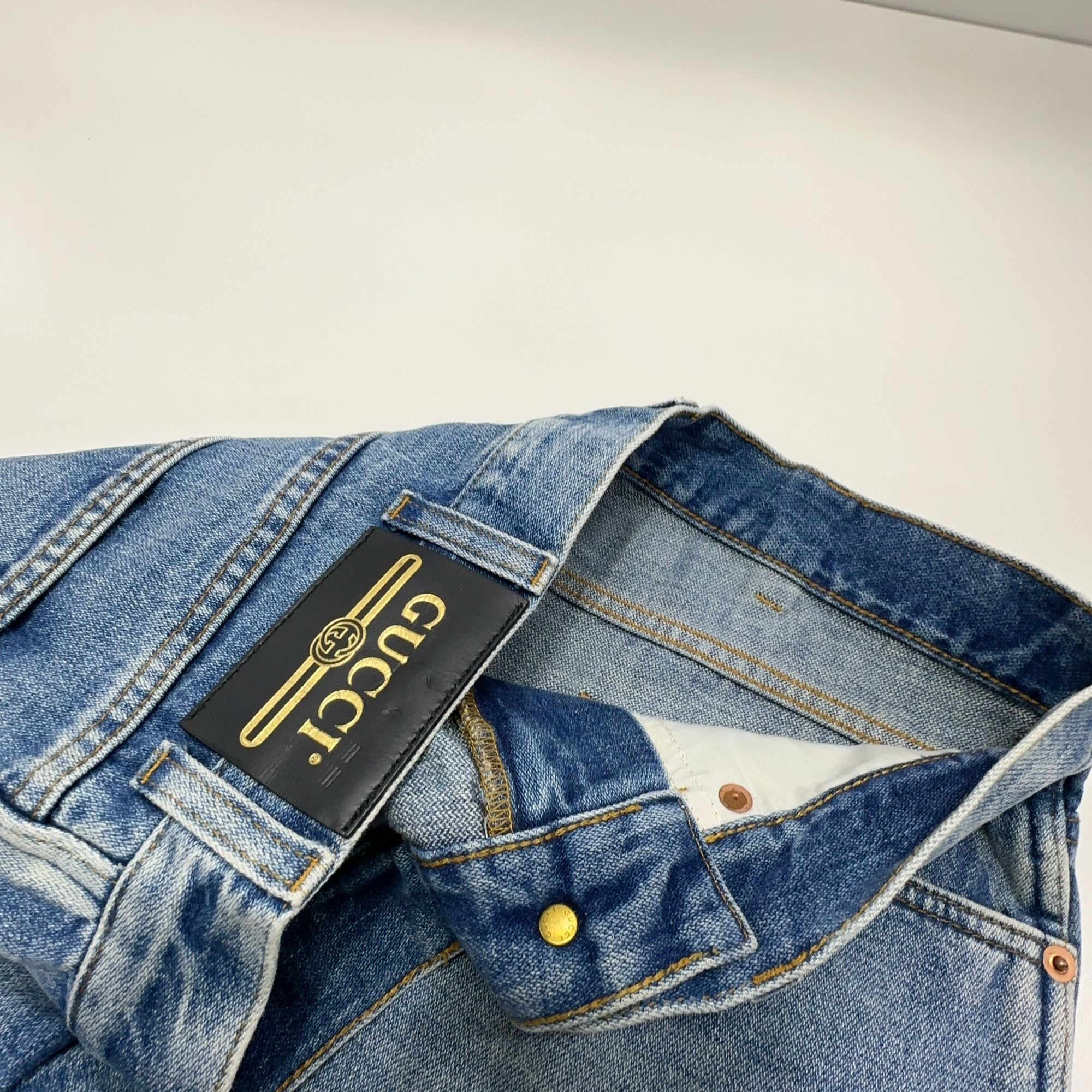 Gucci Gucci Strawberry Guccy Denim Shorts 26 Size 26" / US 2 / IT 38 - 6 Thumbnail