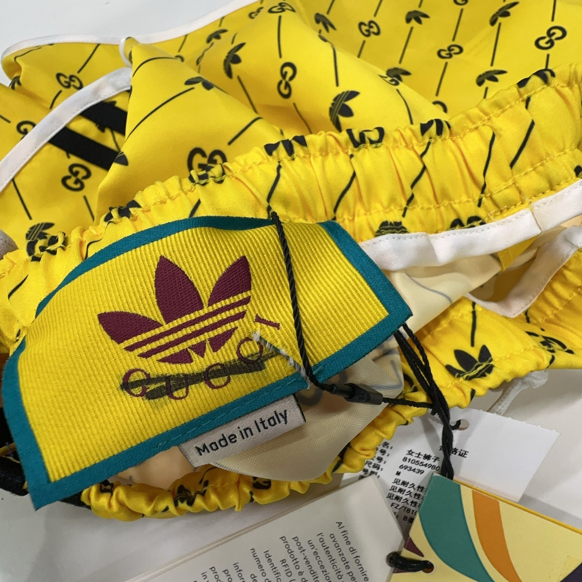 Gucci Gucci x Adidas Yellow Monogram Shorts US M Size US 32 / EU 48 - 5 Thumbnail