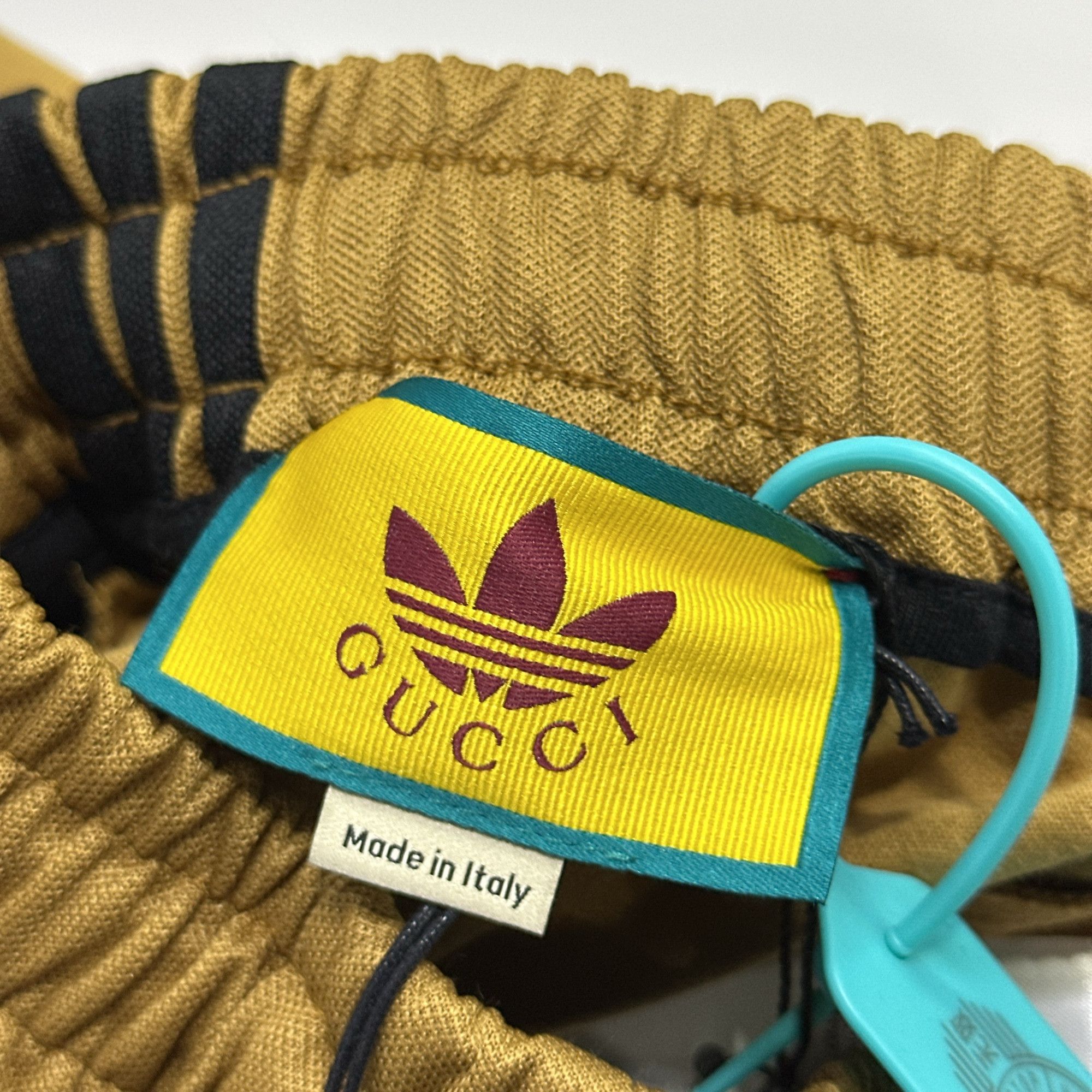 Gucci Gucci x Adidas Logo Embroidered Joggers XS Size 26" / US 2 / IT 38 - 5 Thumbnail
