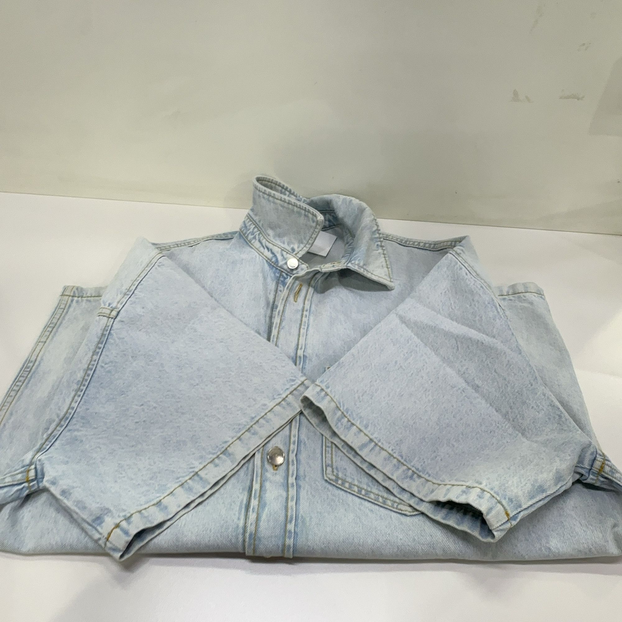 Gucci Gucci Laser Print Denim Short Sleeve Shirt 44 Size US S / EU 44-46 / 1 - 14 Thumbnail