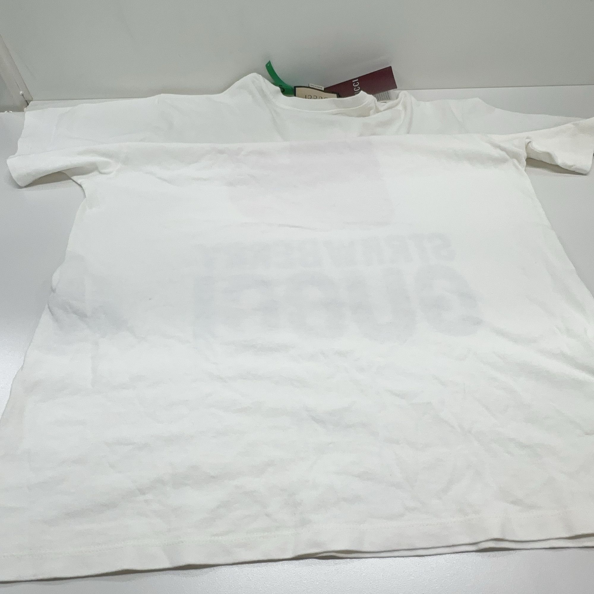 Gucci Gucci Strawberry Graphic Print T-Shirt M Size M / US 6-8 / IT 42-44 - 14 Thumbnail