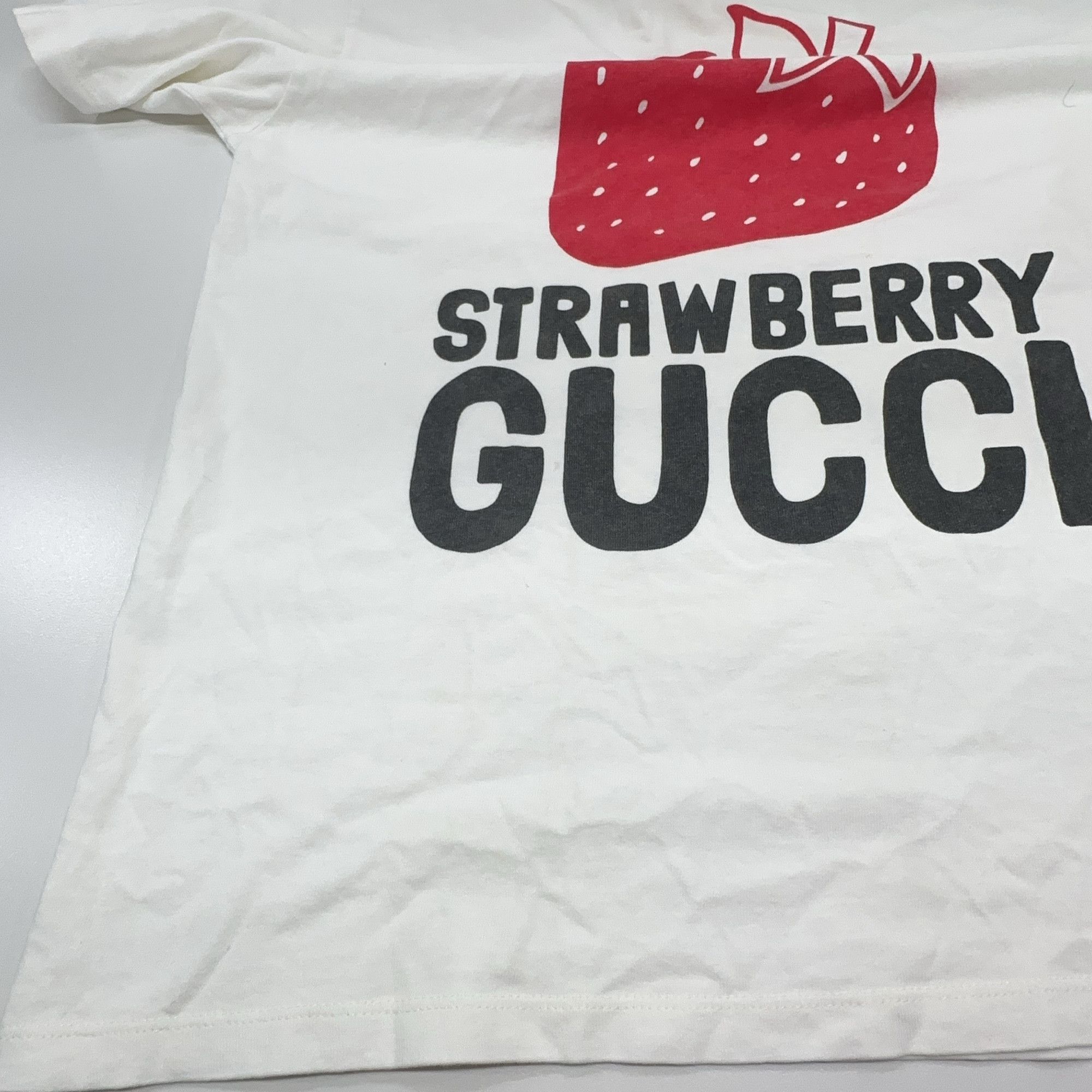 Gucci Gucci Strawberry Graphic Print T-Shirt M Size M / US 6-8 / IT 42-44 - 10 Thumbnail