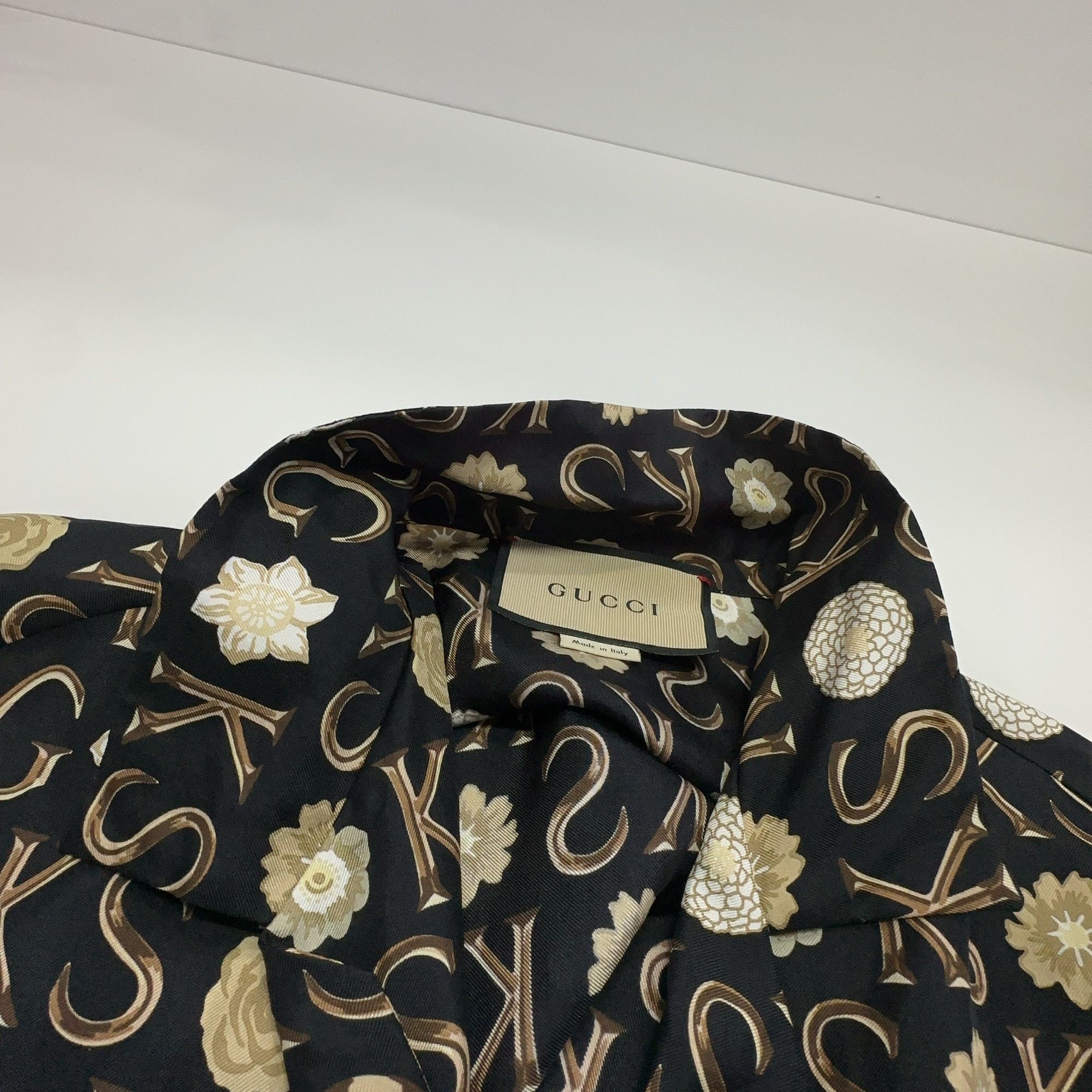 Gucci Gucci x Ken Scott Print Silk Bowling Shirt 48 Size US M / EU 48-50 / 2 - 6 Thumbnail