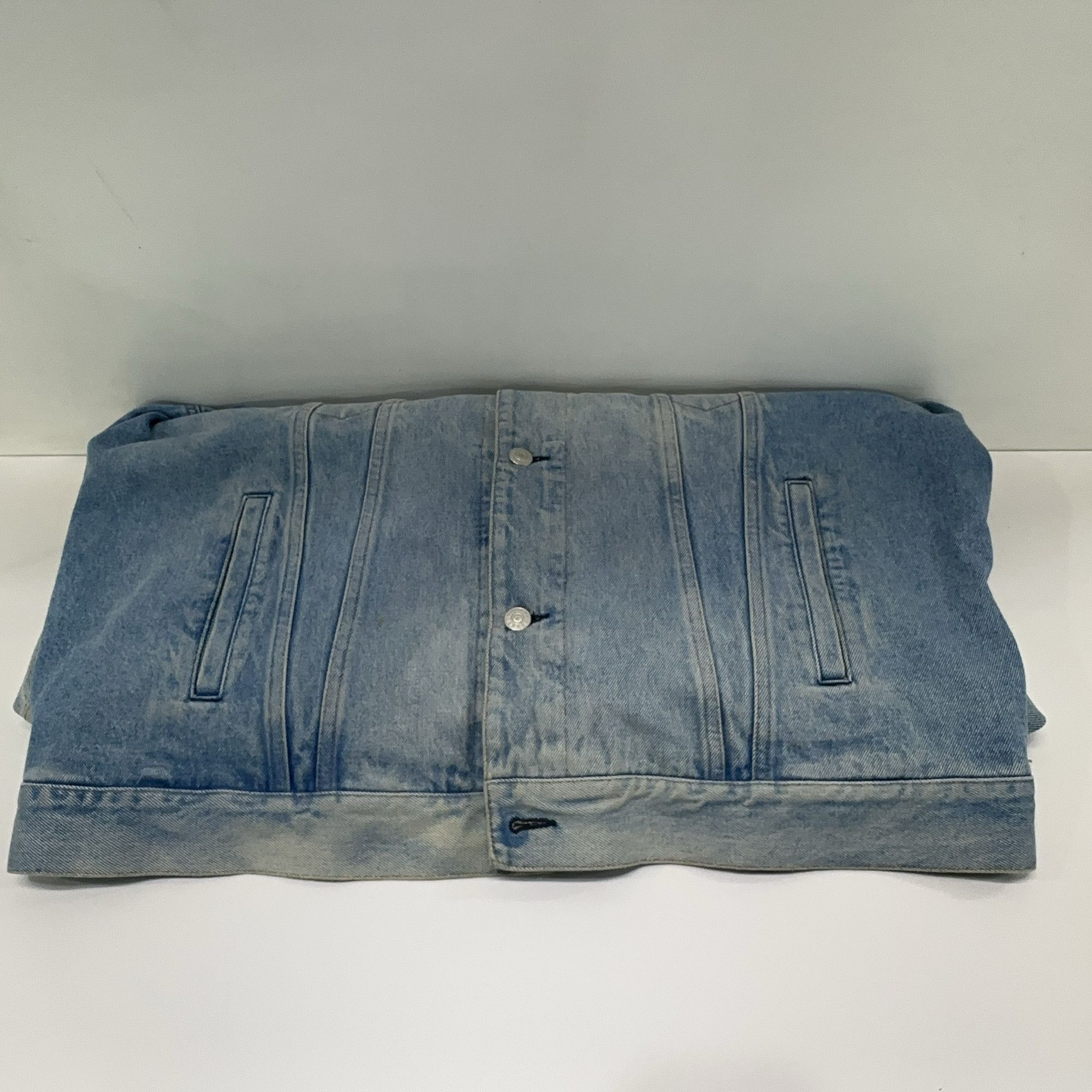 Gucci Gucci Modern Floral Embroidered Denim Jacket Size 52 Size US L / EU 52-54 / 3 - 9 Thumbnail