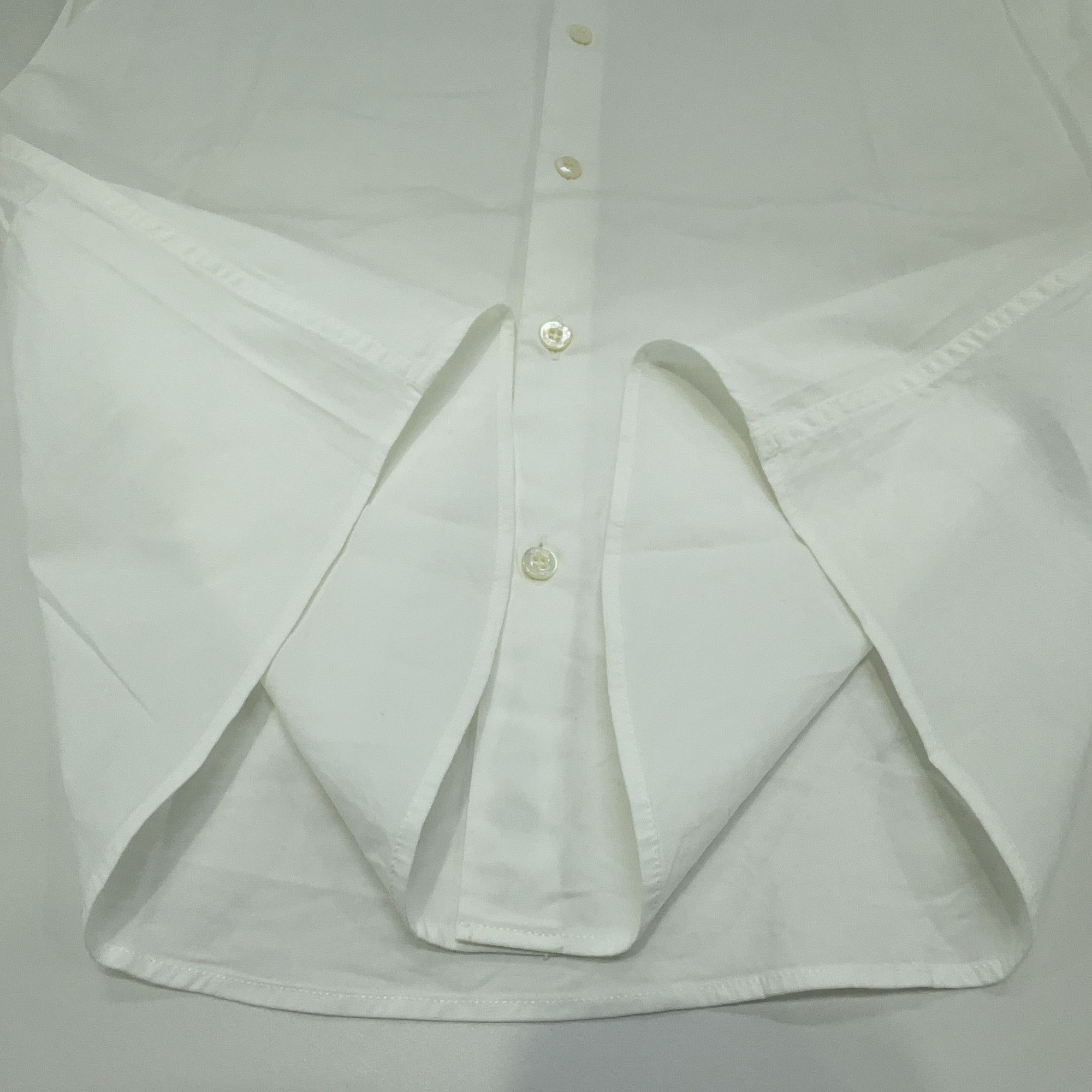 Gucci Gucci Solid White Long Sleeve Shirt 40 / 15.75 Size US M / EU 48-50 / 2 - 9 Thumbnail