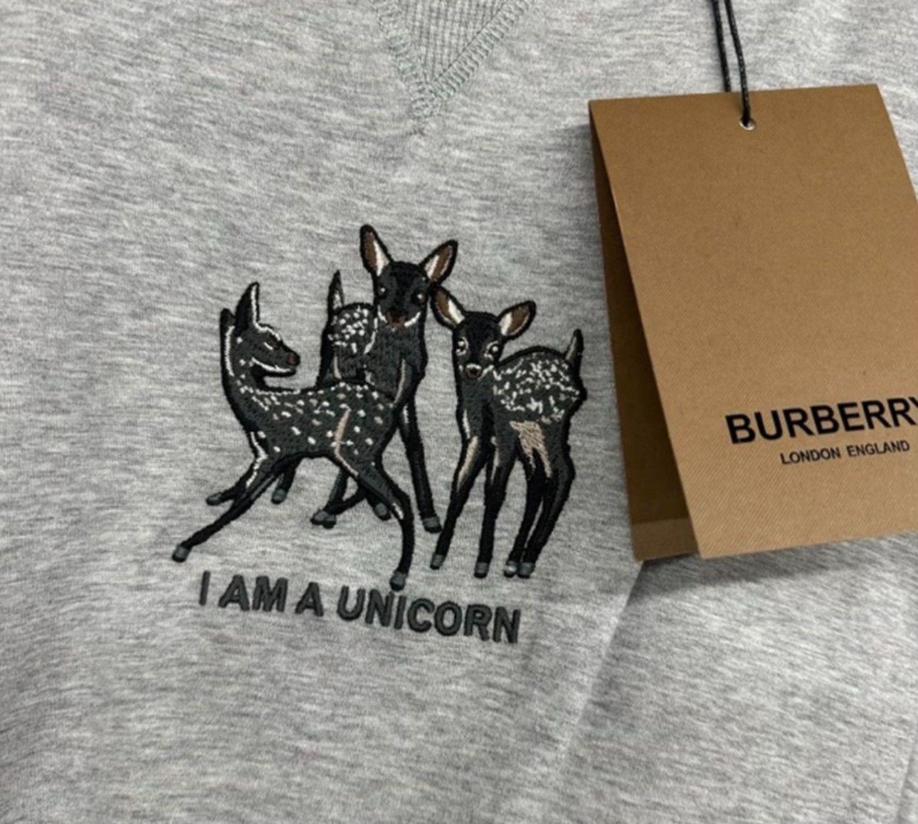 Burberry Burberry Embroidered Deer Unicorn T-Shirt Size M Size US M / EU 48-50 / 2 - 3 Thumbnail