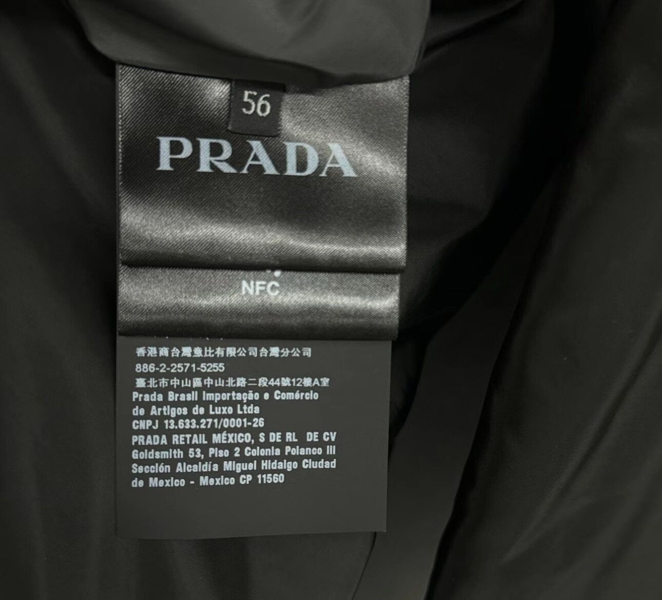 Prada Prada Reversible Logo Jacket Size 56 Size US XL / EU 56 / 4 - 5 Thumbnail