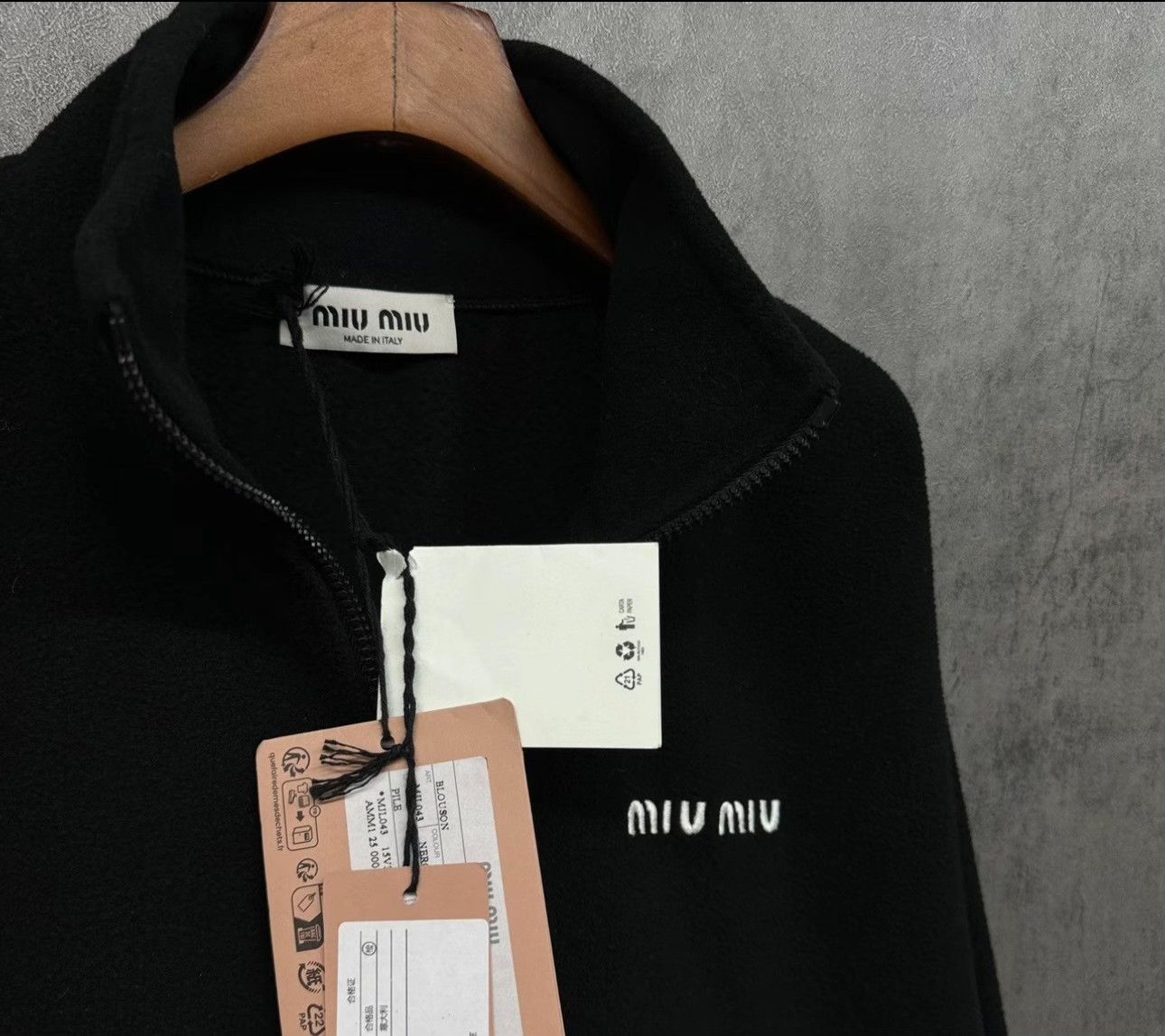 Miu Miu Miu Miu Embroidered Logo Zip-up Fleece Jacket XS Size XS / US 0-2 / IT 36-38 - 4 Thumbnail