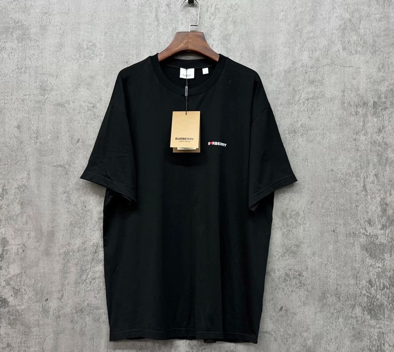 Burberry Burberry Heart Knight Logo T-Shirt Size M Size US M / EU 48-50 / 2 - 2 Thumbnail