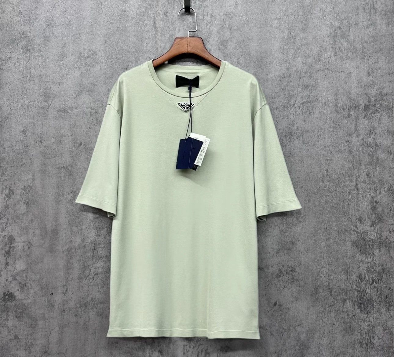Prada Prada Triangle Logo Cotton T-Shirt Size M Size US M / EU 48-50 / 2 - 2 Thumbnail