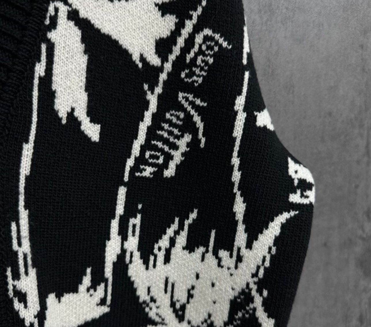 Louis Vuitton Louis Vuitton Monogram Jacquard Cardigan Size M Size US M / EU 48-50 / 2 - 5 Thumbnail