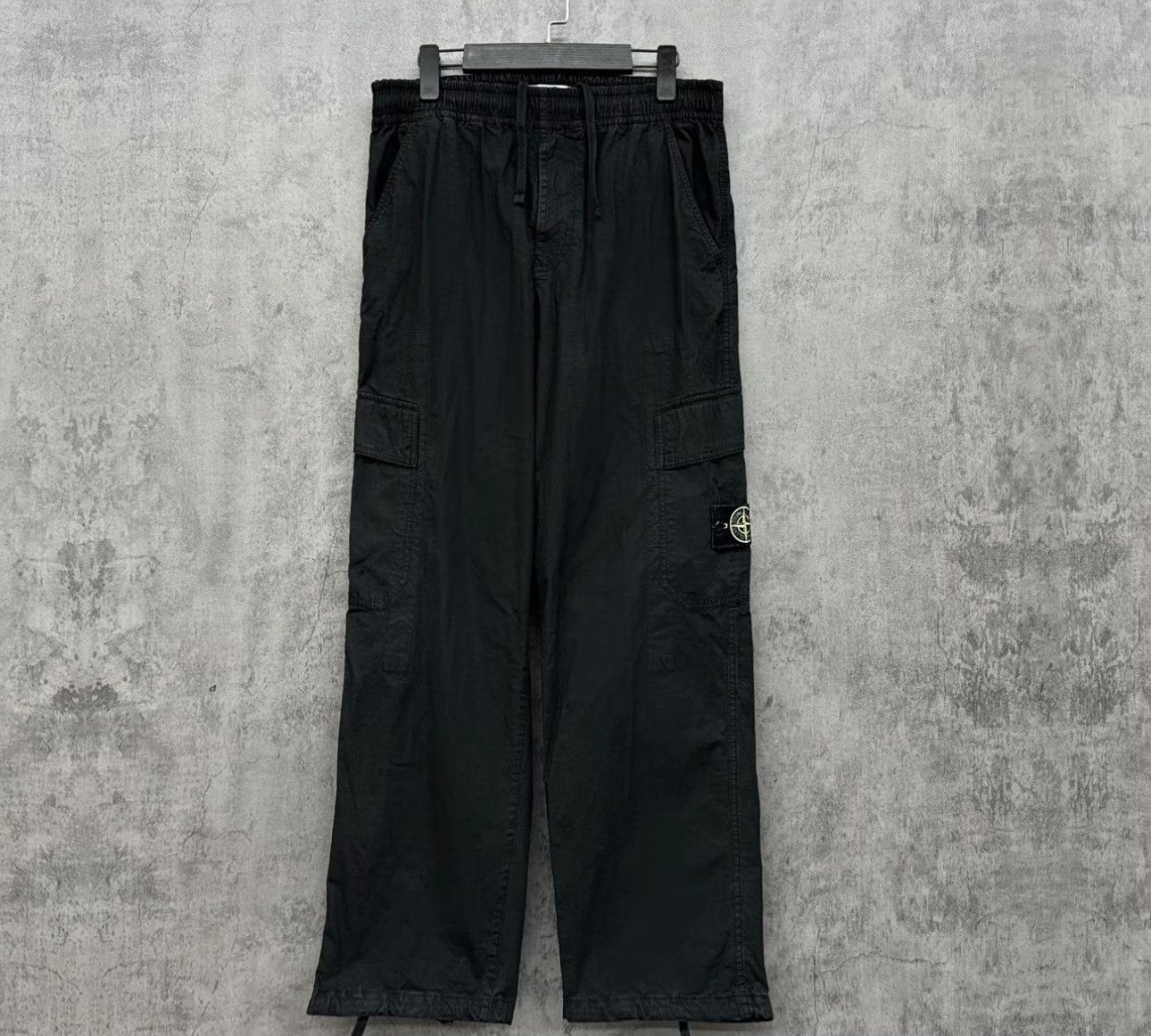 Stone Island Stone Island Logo Patch Cargo Pants 30 Size US 30 / EU 46 - 2 Thumbnail