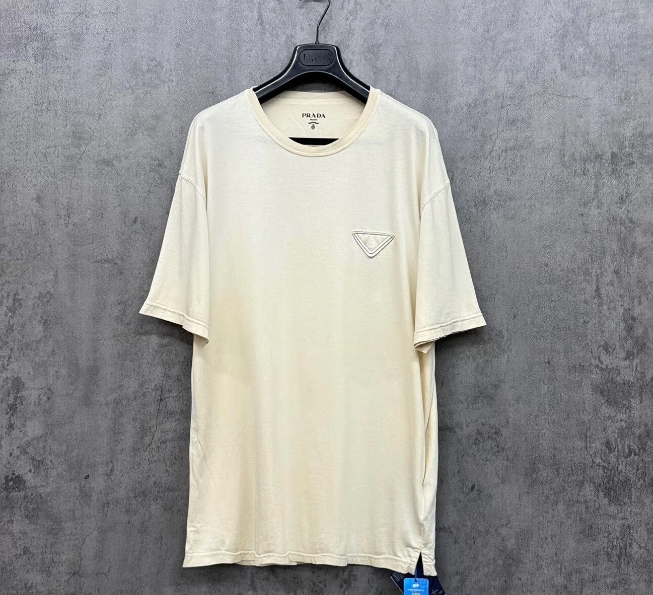 Prada Prada Triangle Logo Cotton T-Shirt XXL Size US XXL / EU 58 / 5 - 2 Thumbnail